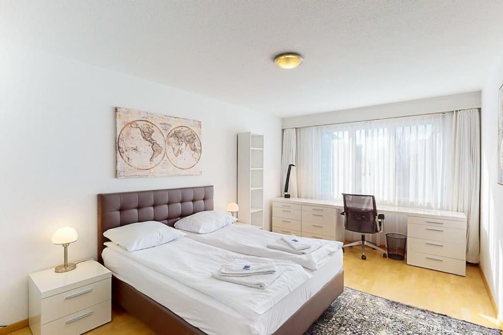 Executive 2BR apt near lake and city center - Dufour 4