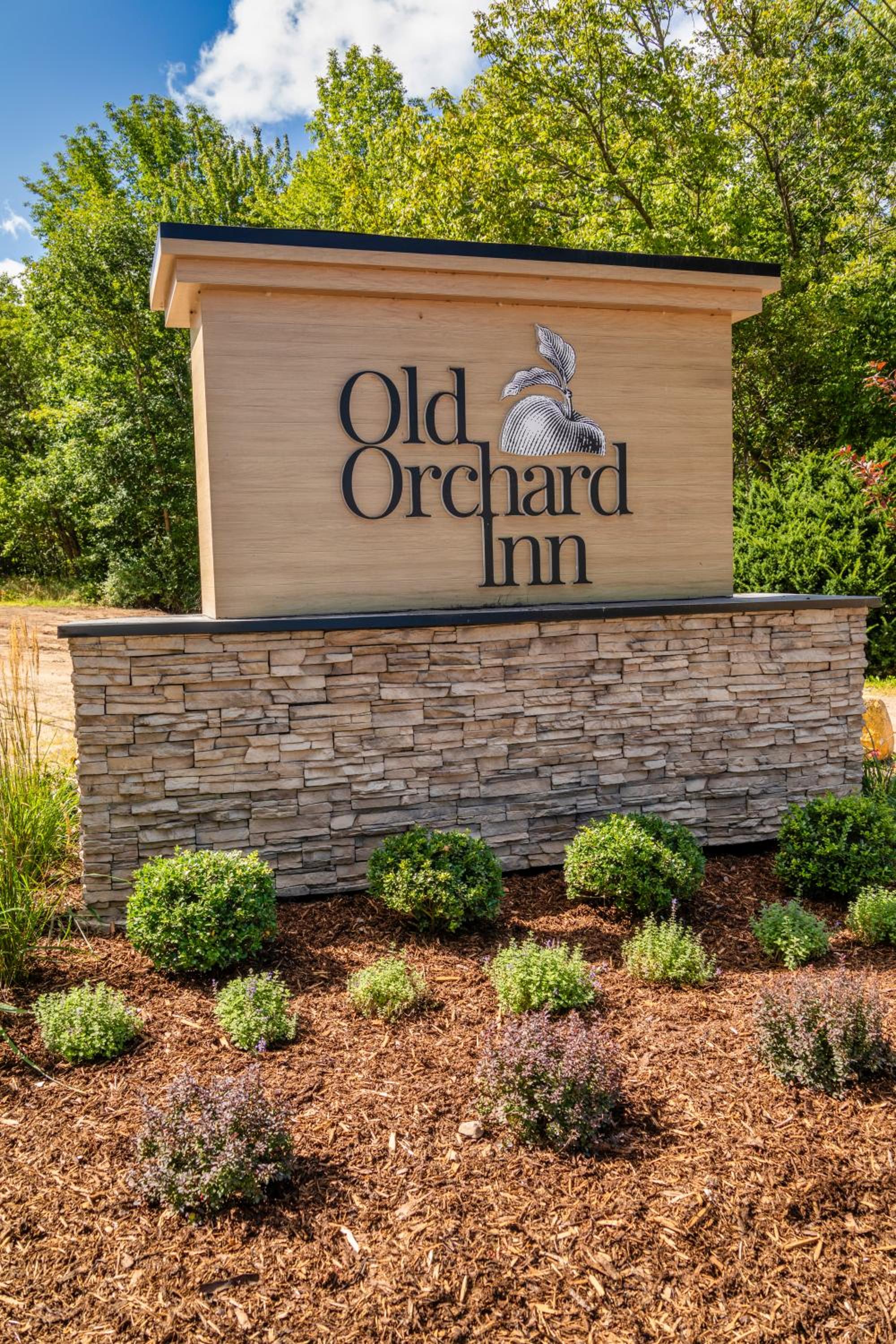 Old Orchard Inn