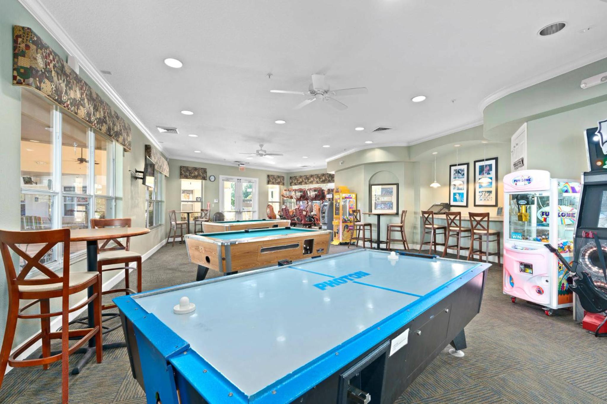 Family Fun 6BR Poolside w Water Park Game Room