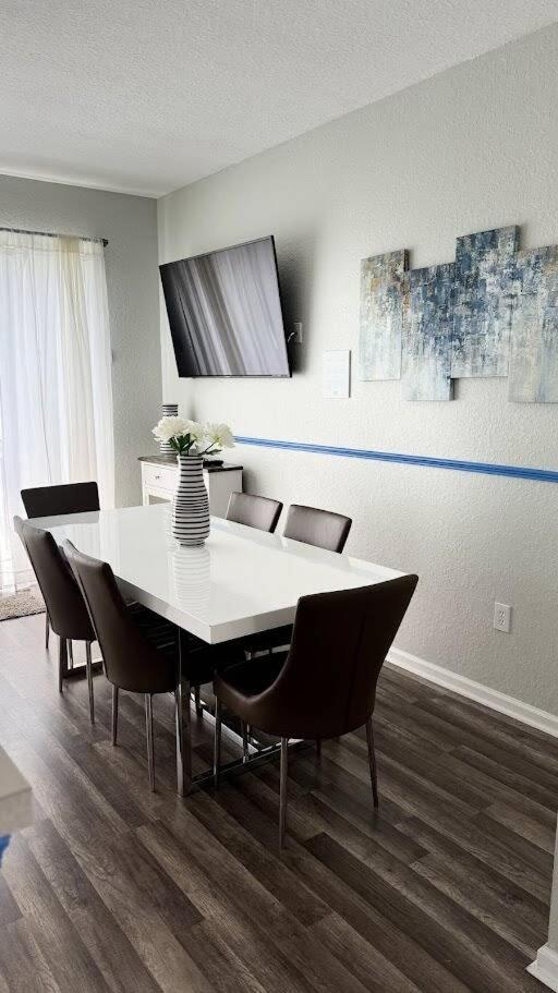 Townhome near Disney with private pool