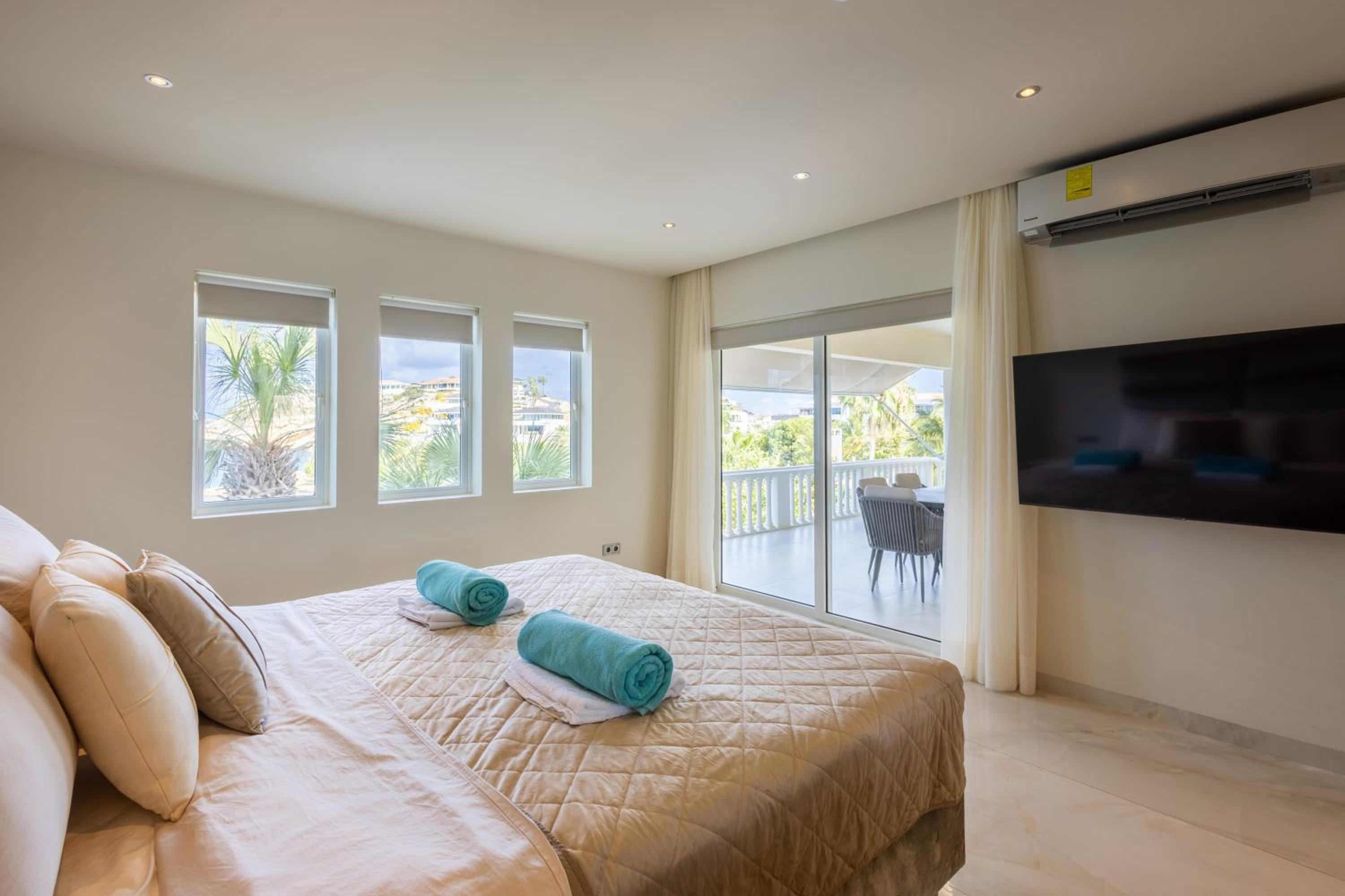 Blue Emerald at Blue Bay Beach & Golf Resort