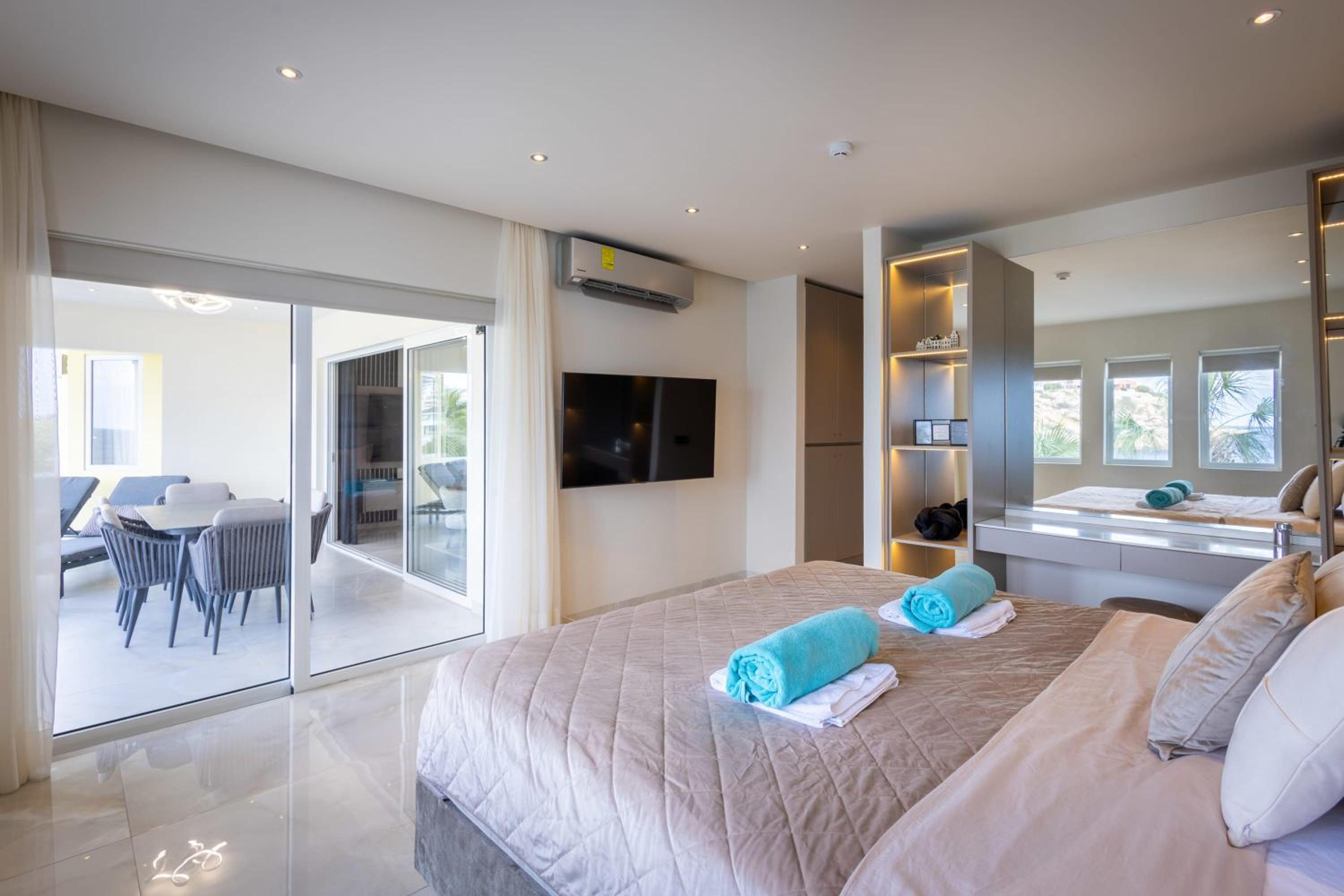 Blue Emerald at Blue Bay Beach & Golf Resort