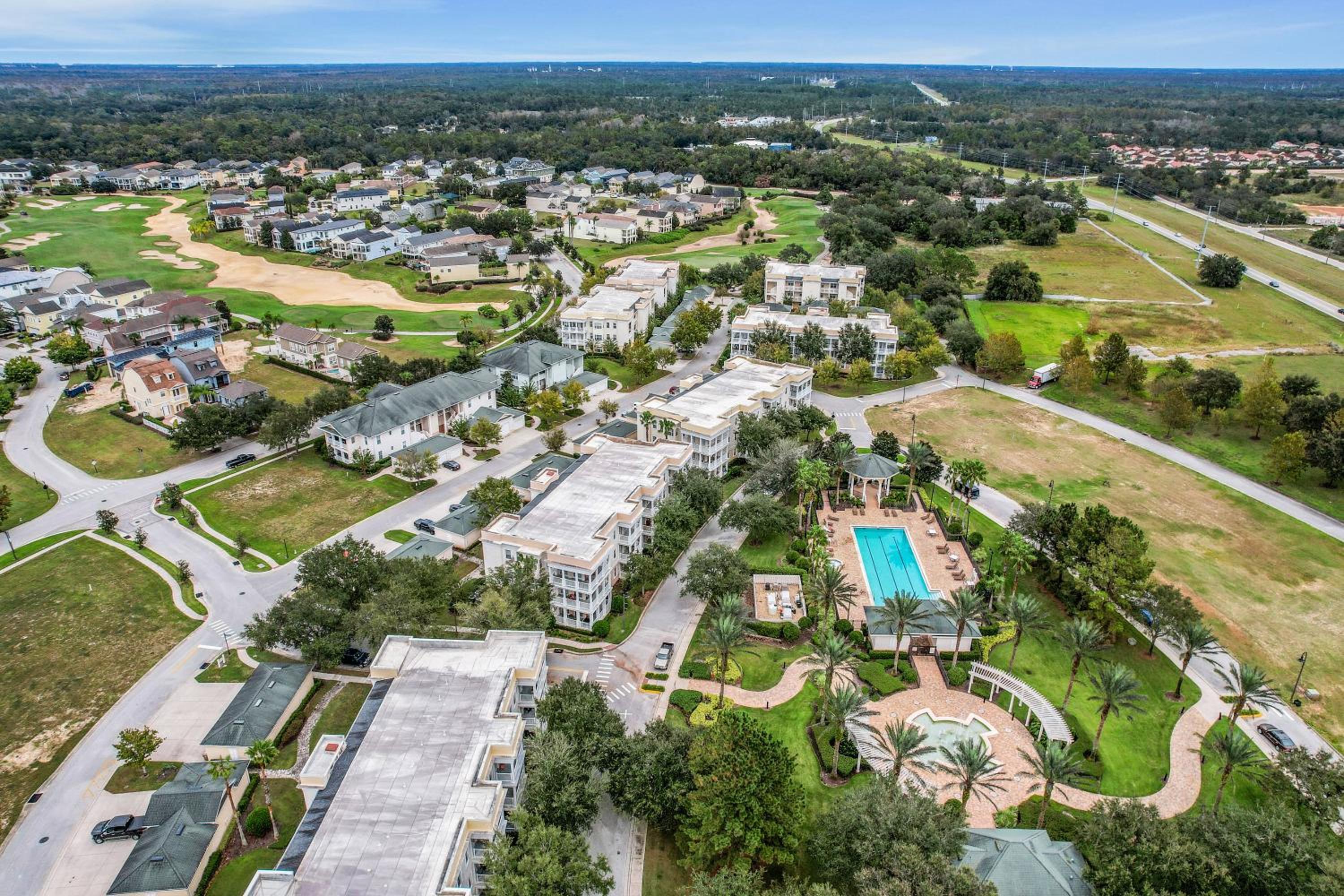 Reunion Retreat: Spacious Condo Near Disney Parks view 5