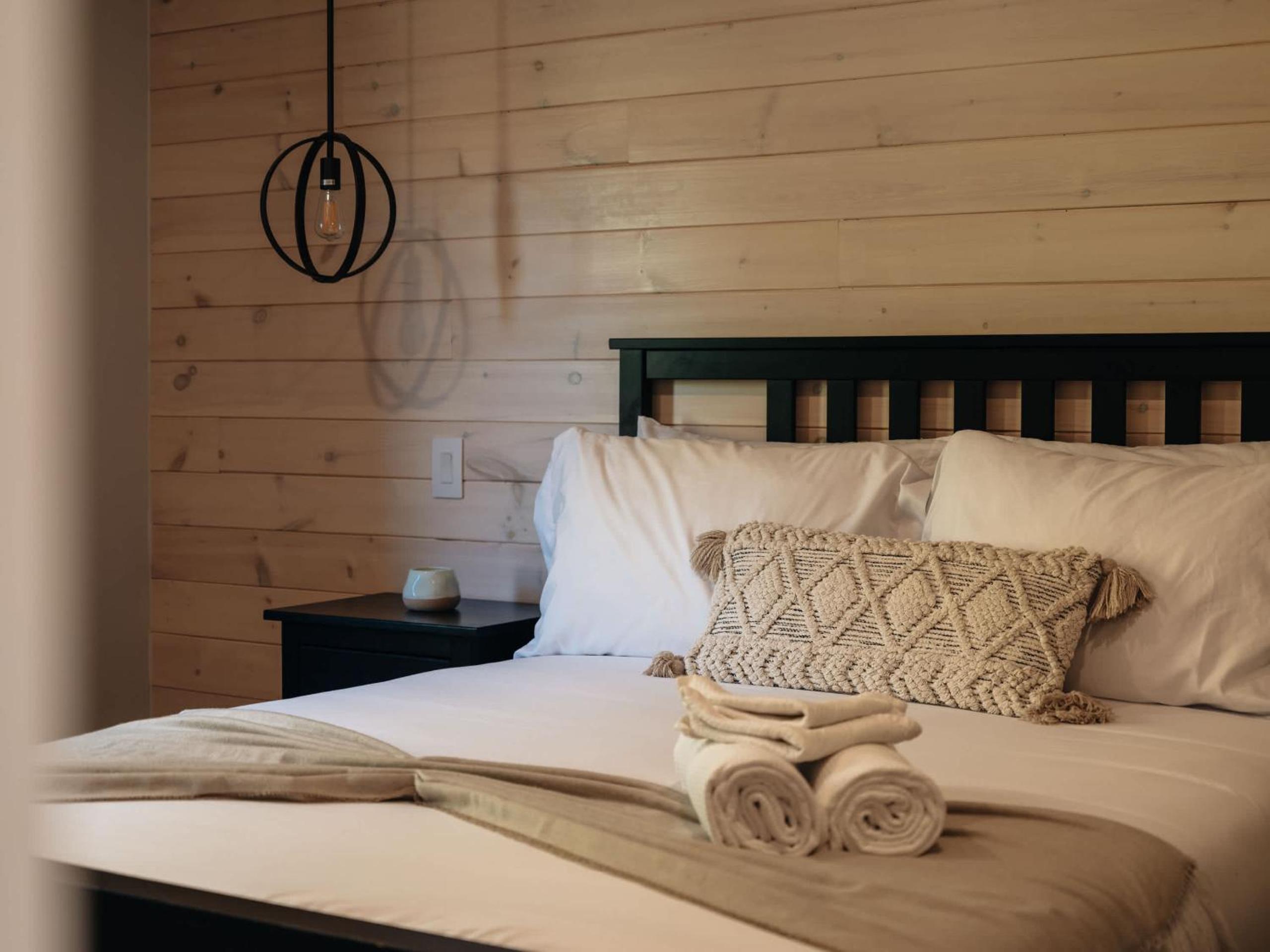 Le Montagnia escape to Tremblant with hot tub