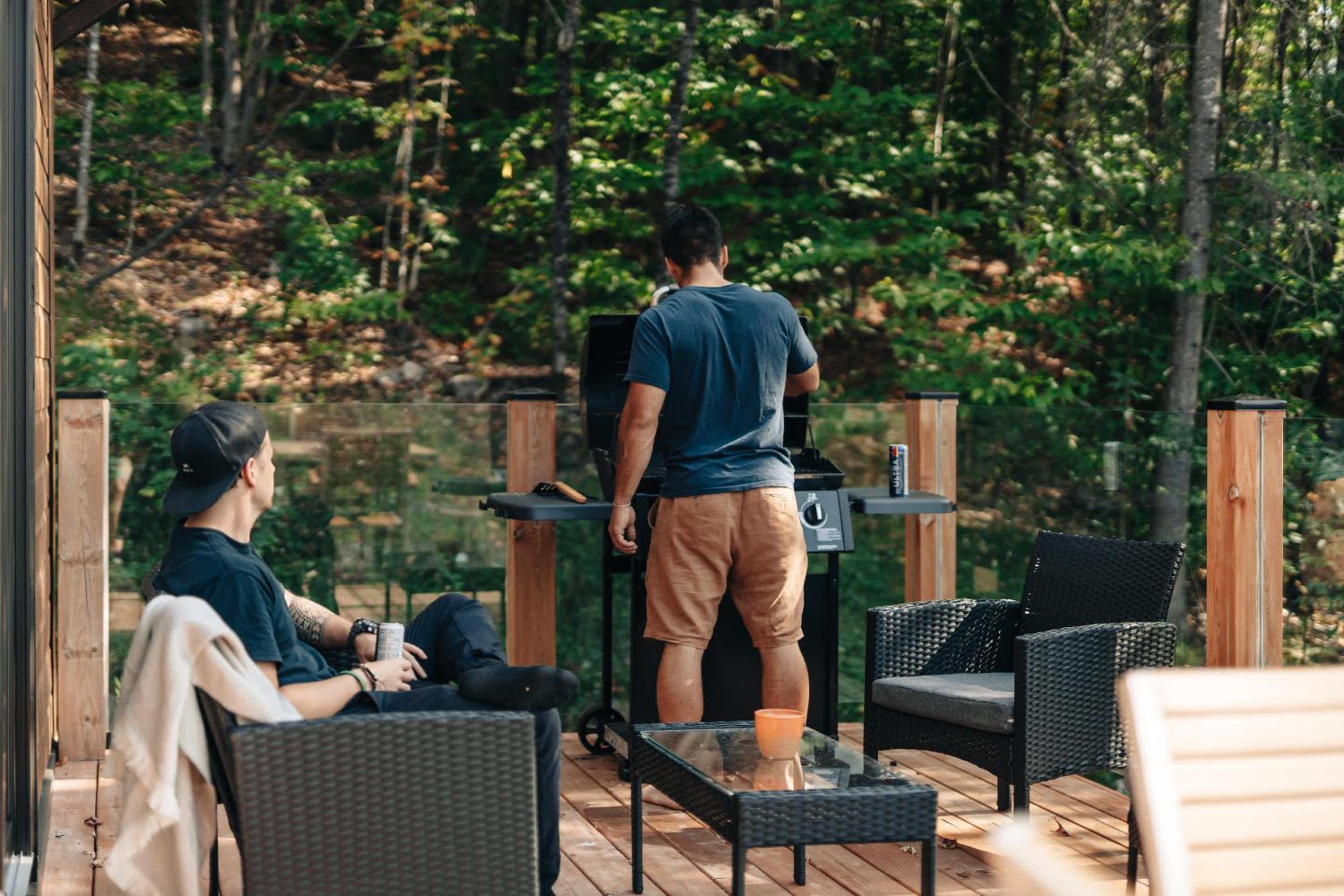 Le Montagnia escape to Tremblant with hot tub