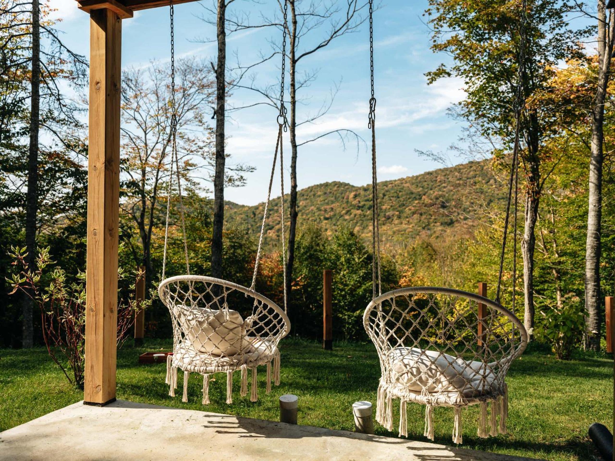 Le Montagnia escape to Tremblant with hot tub