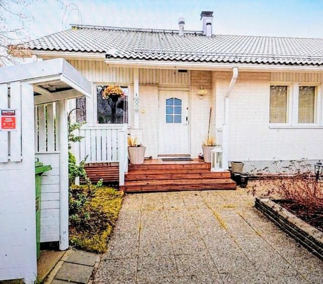 Oma rauhallinen huone