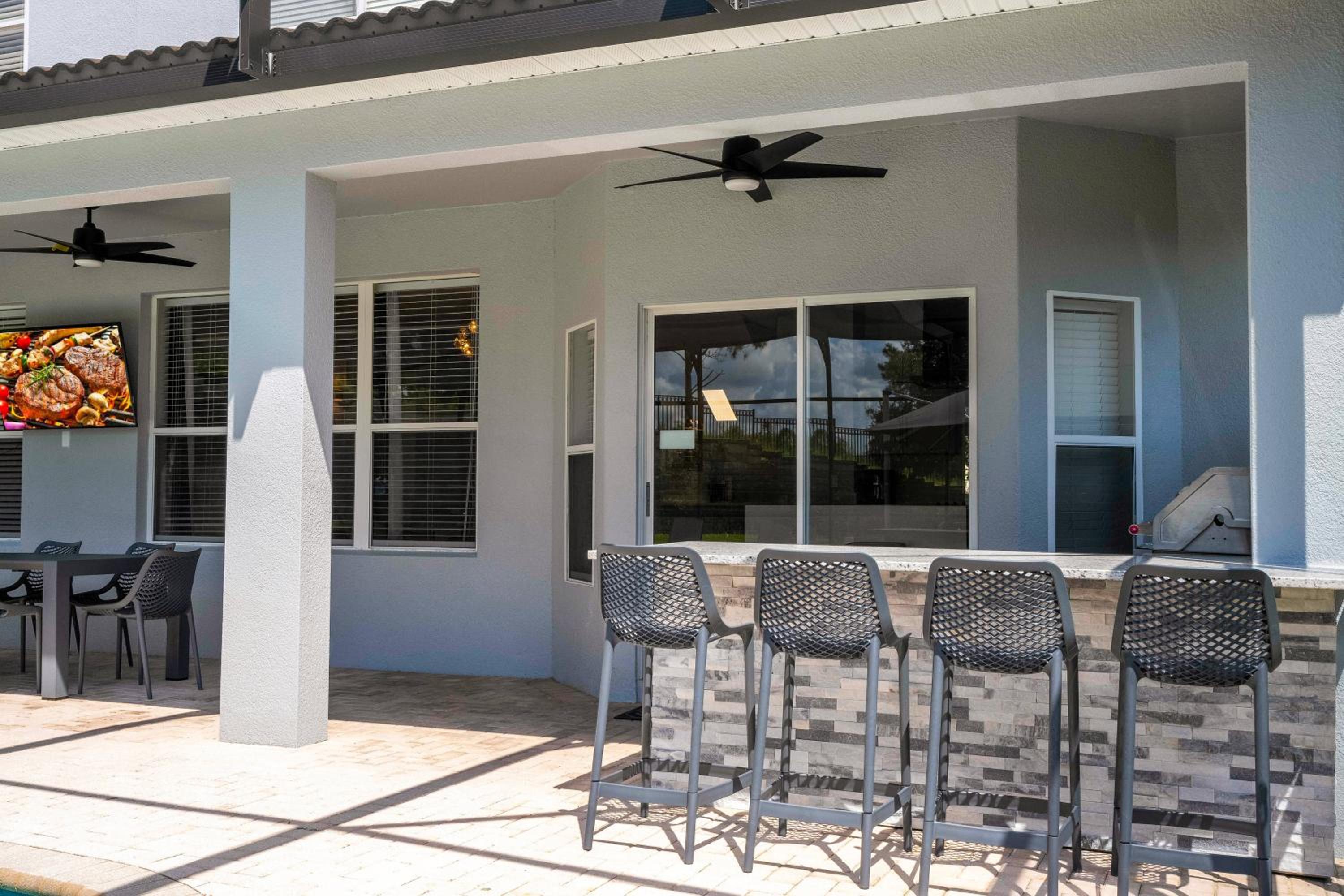 FREE Water Park Fun Included Large Resort Home