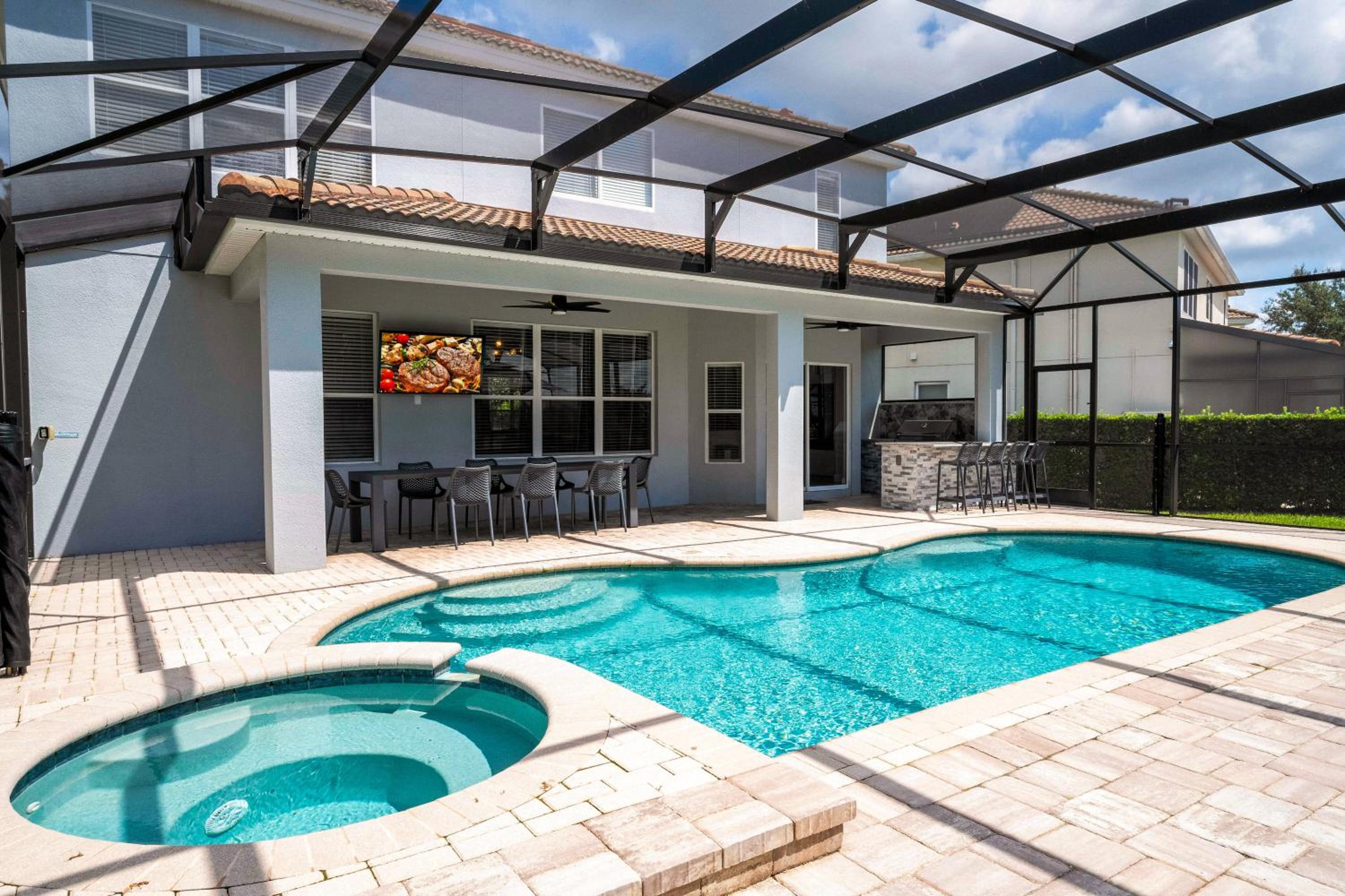 FREE Water Park Fun Included Large Resort Home