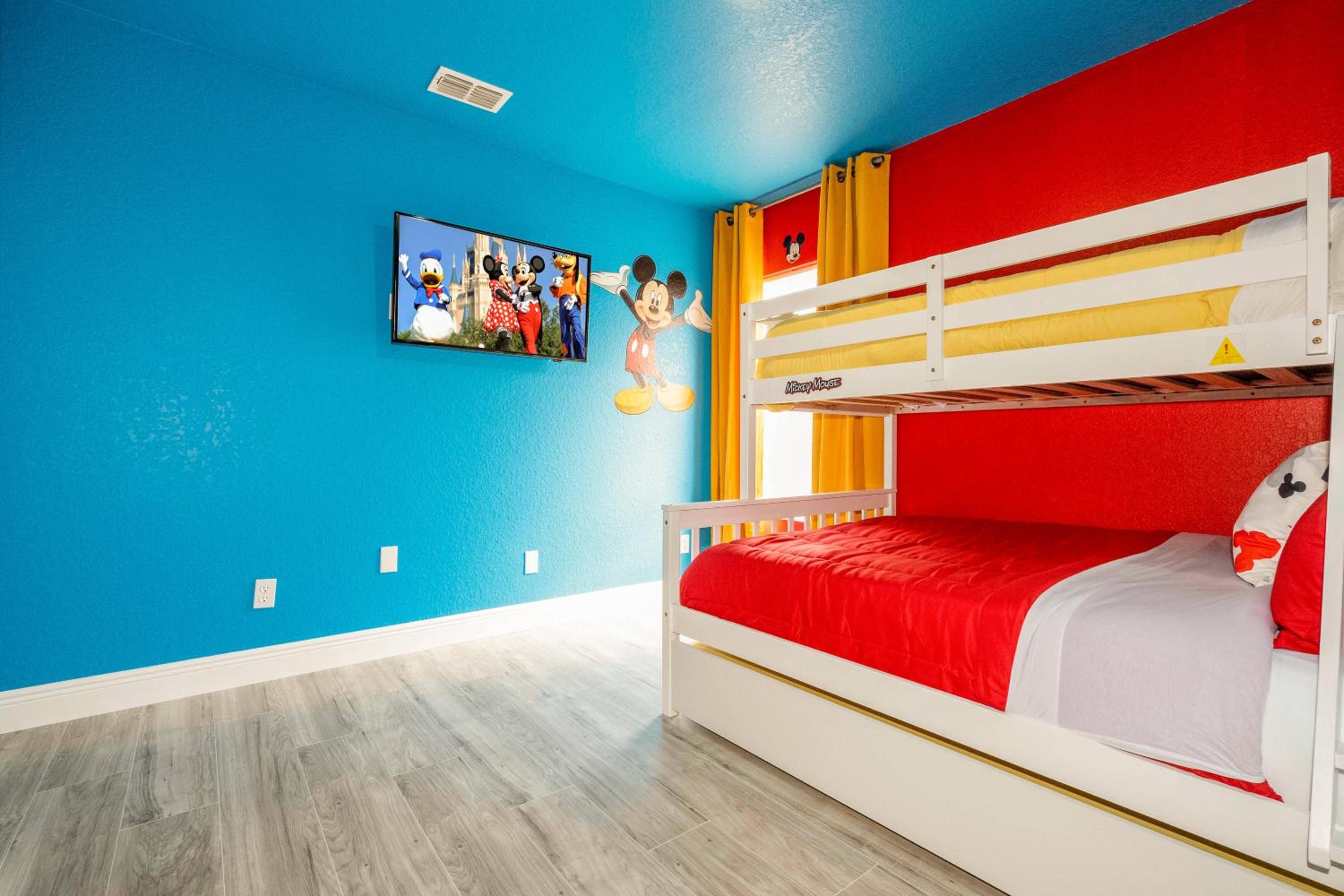 FREE Water Park Fun Included Large Resort Home