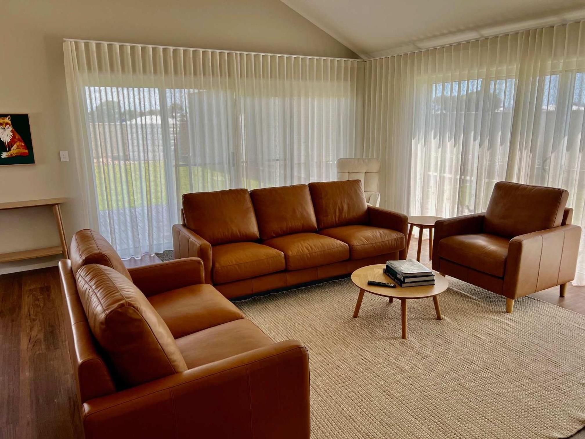 Foxhill Shores - WIFI outside pets
