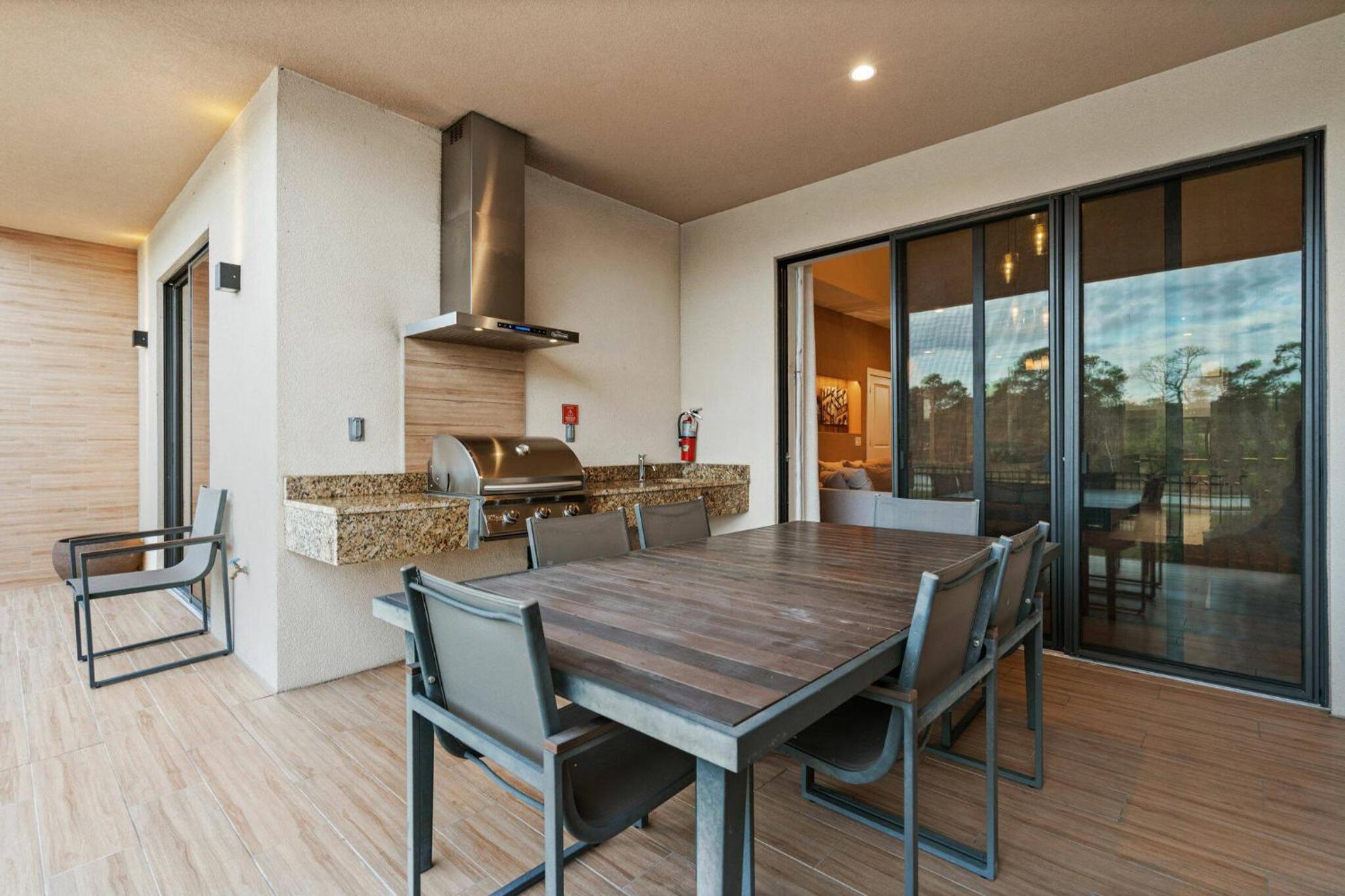 Elegant Escape: 4BR Villa near Disney Views