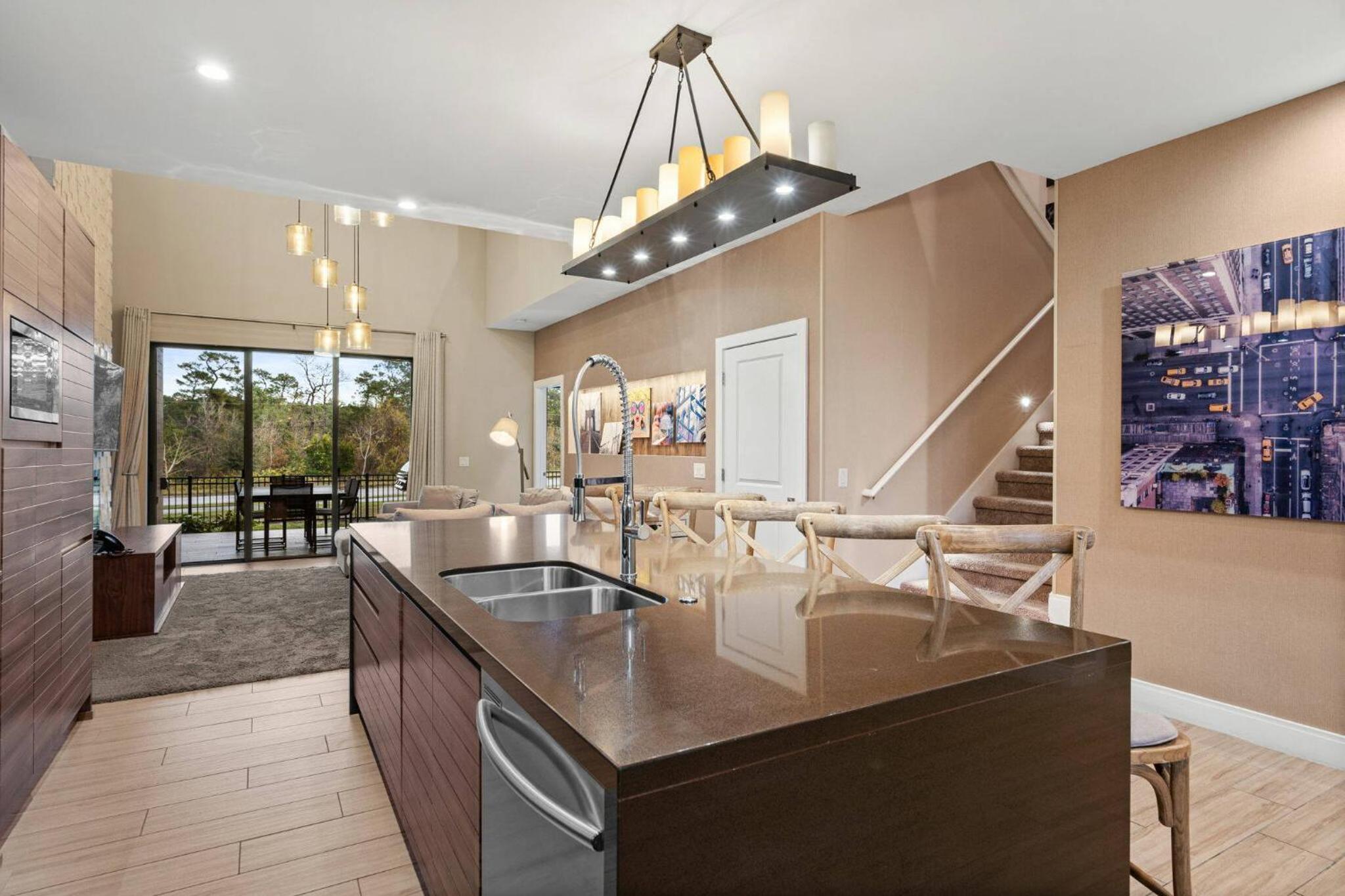 Elegant Escape: 4BR Villa near Disney Views