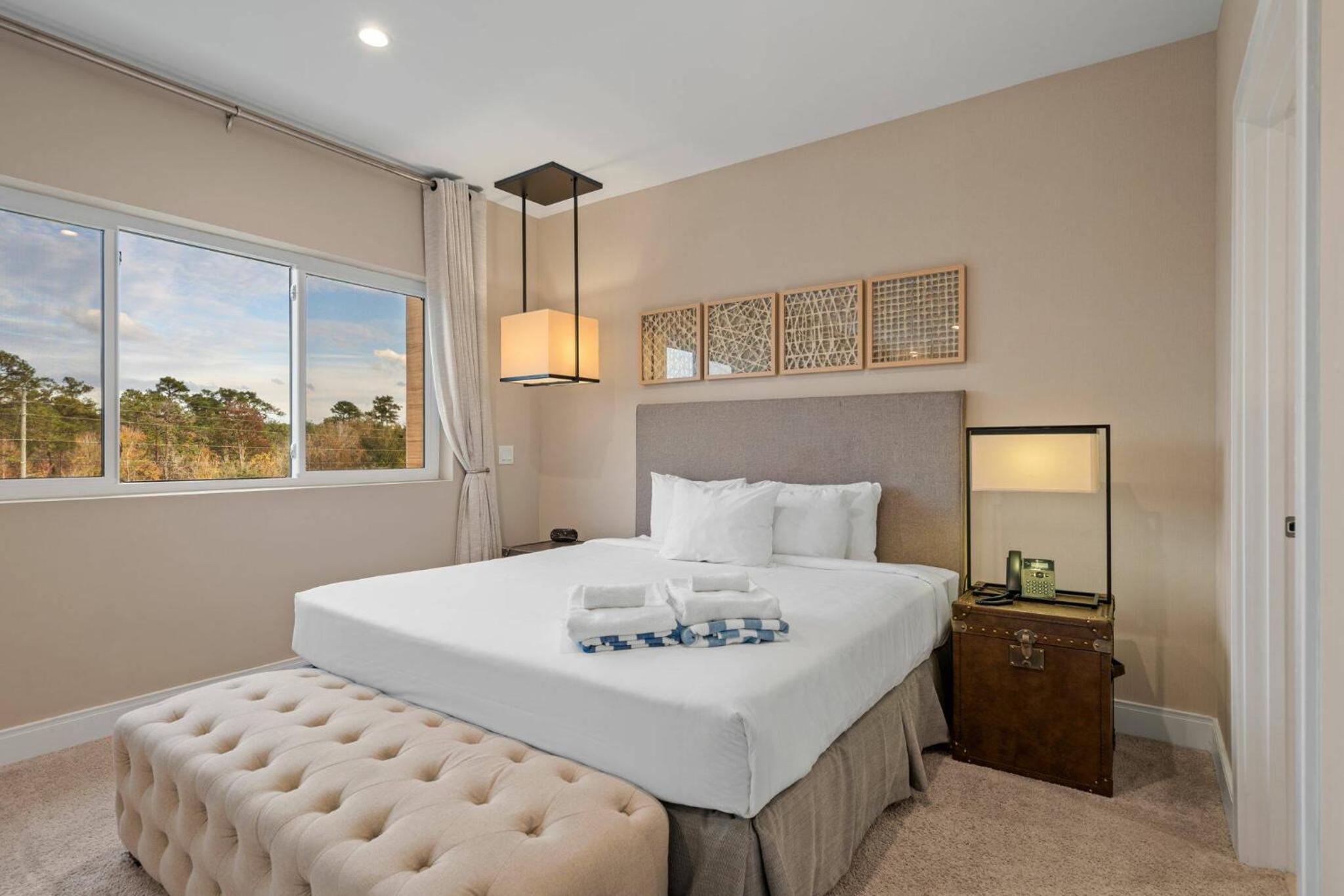Elegant Escape: 4BR Villa near Disney Views