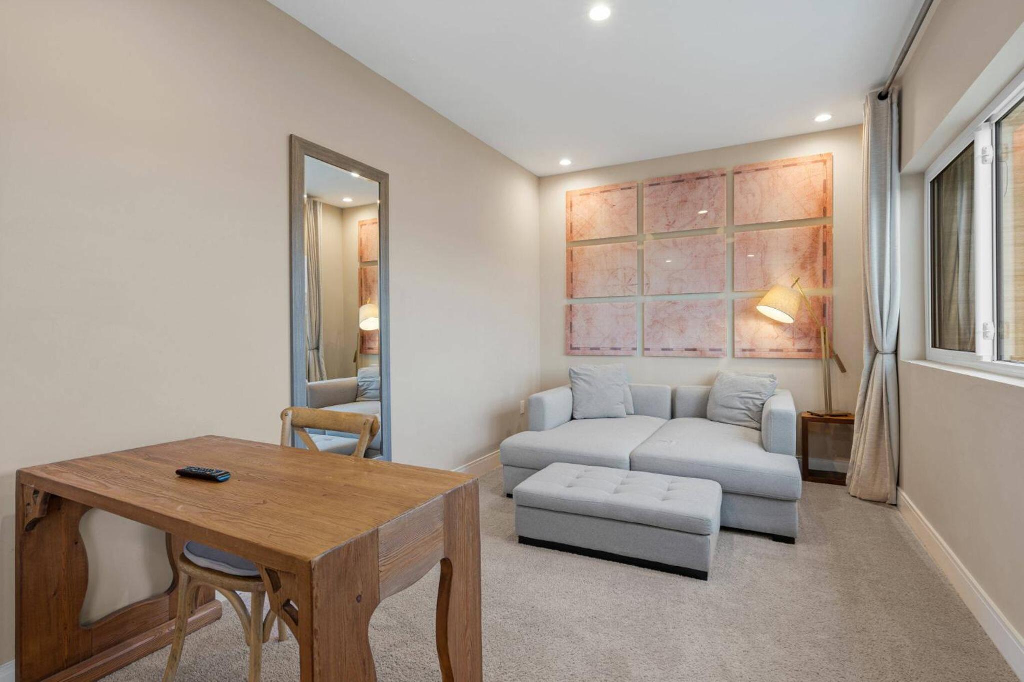 Elegant Escape: 4BR Villa near Disney Views