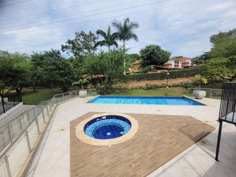 Cali PANCE Apto Confortable Sector Residencial Edificio Luxury