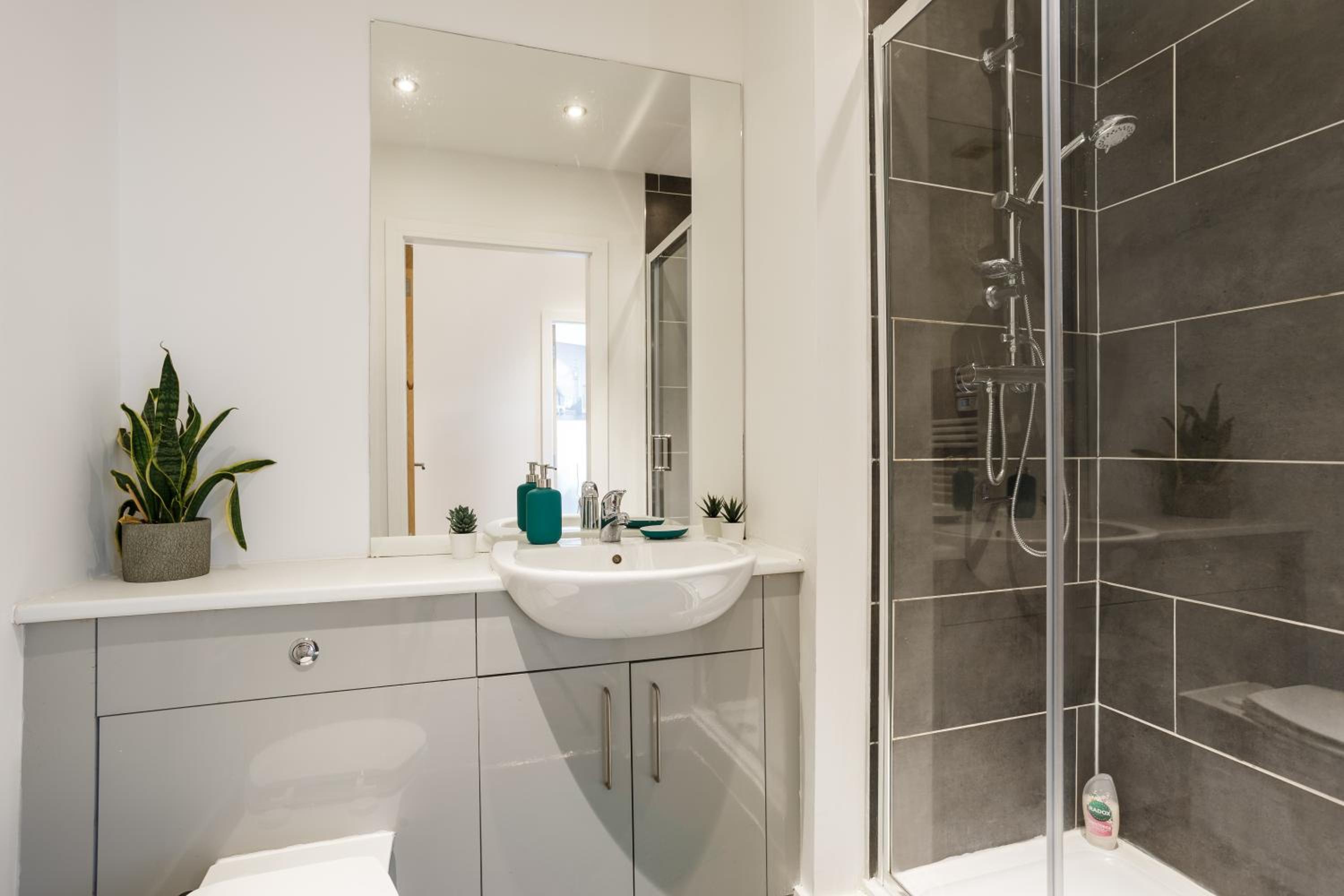 1 Bedroom - City Centre Apartment, Bradford