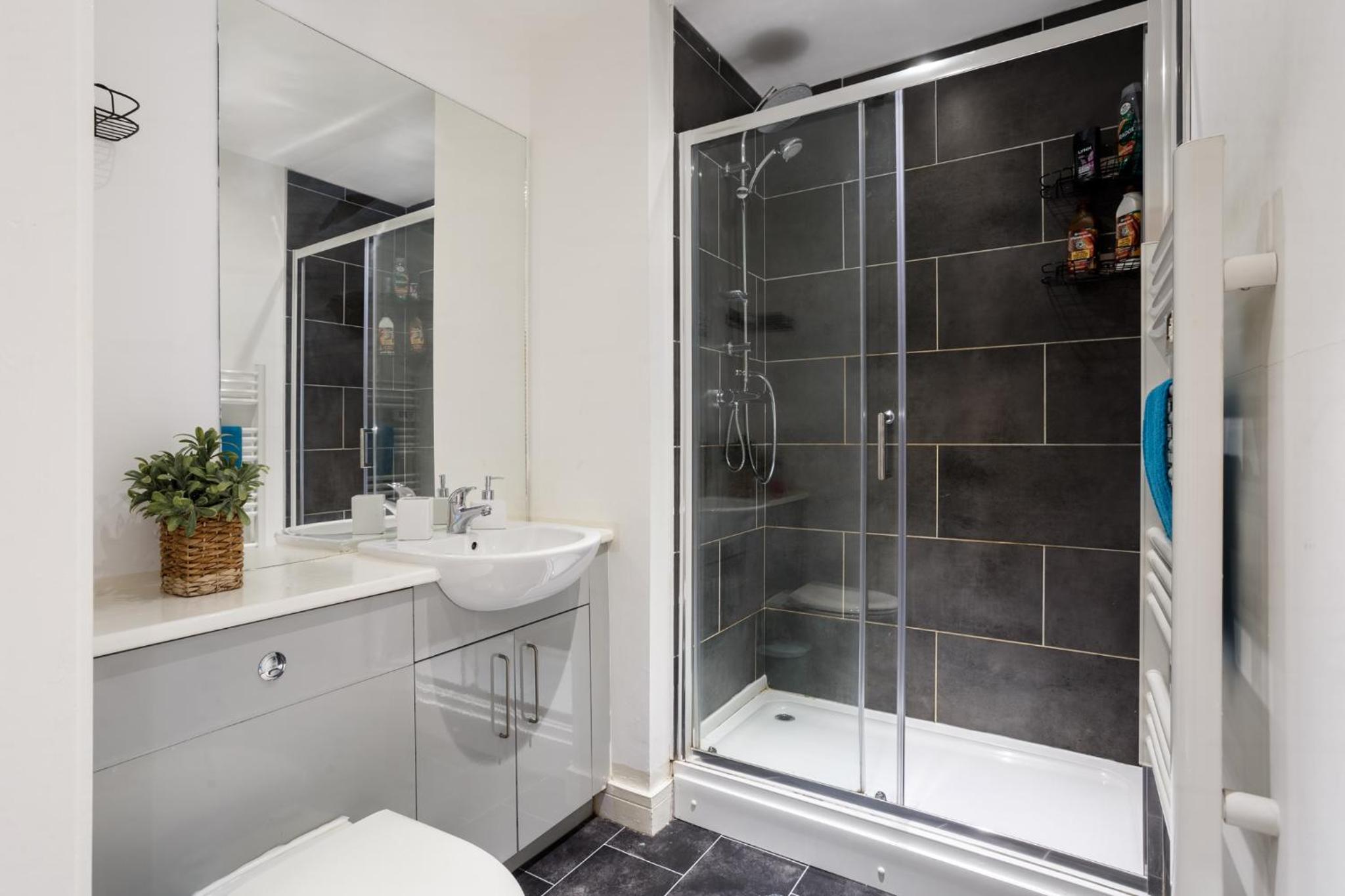 1 Bedroom - City Centre Apartment, Bradford