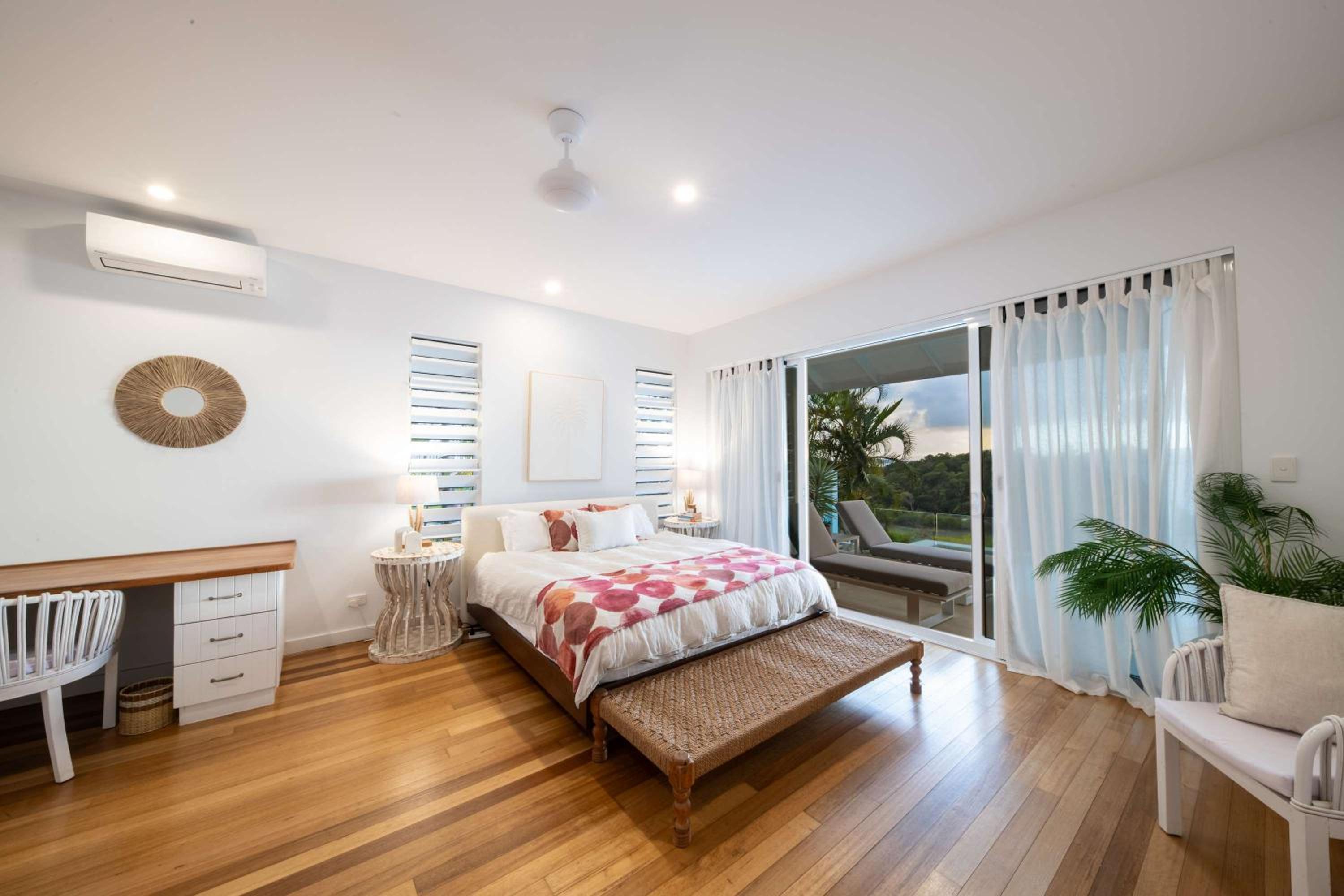Vue de Bleu' Luxury Whitsunday Ocean View Retreat