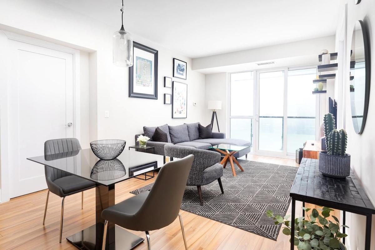 Suite by CN Tower Scotia Arena & Parking