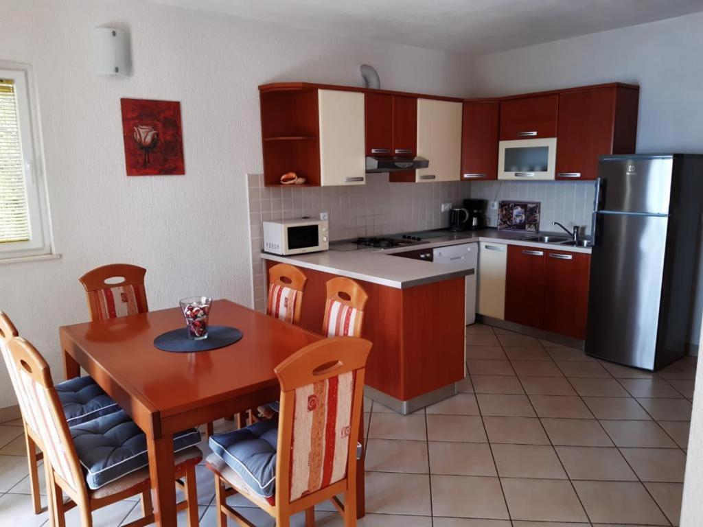 Apartmani Brela 9