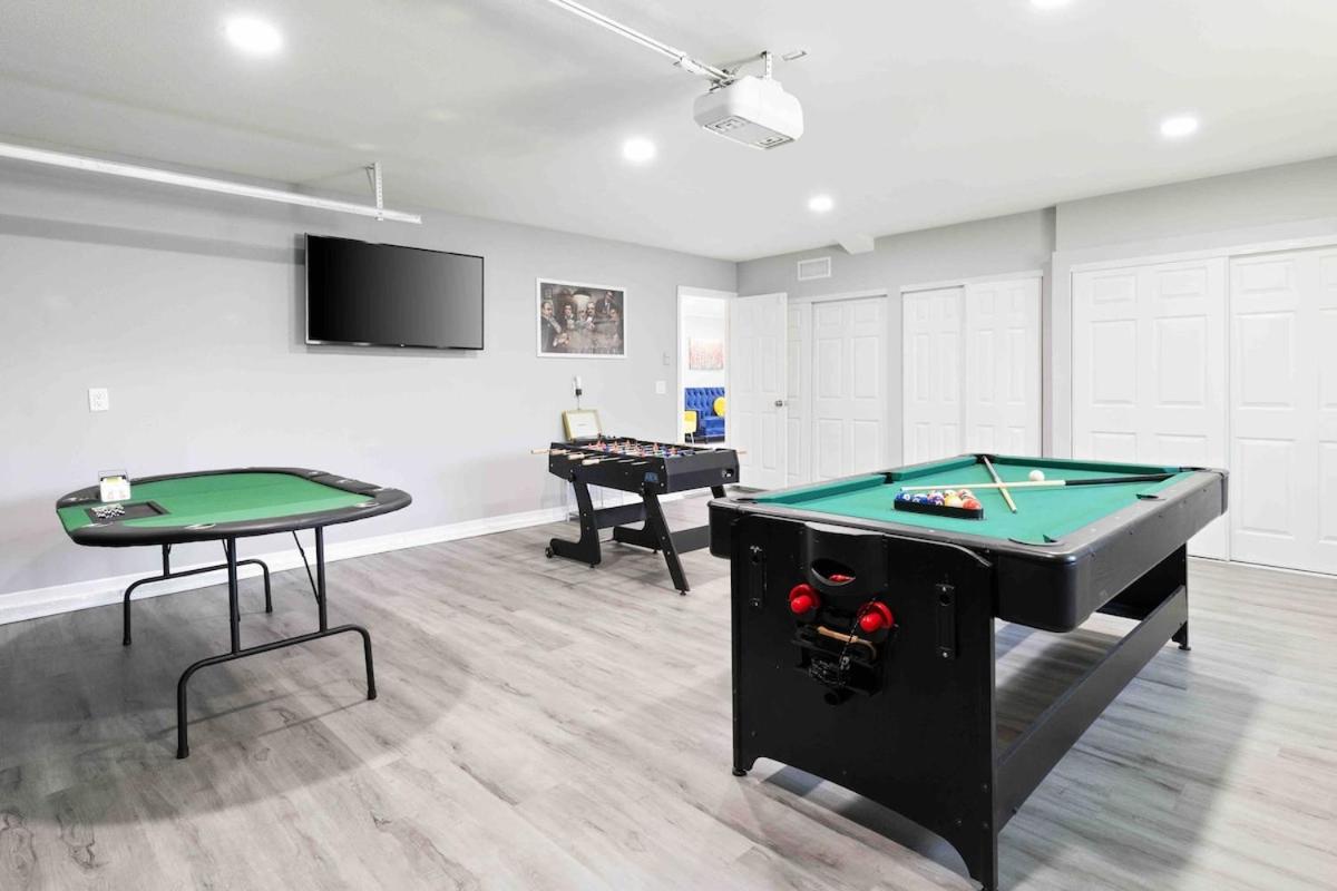 Palm Springs Deluxe Rentals Putting Green & More view 3