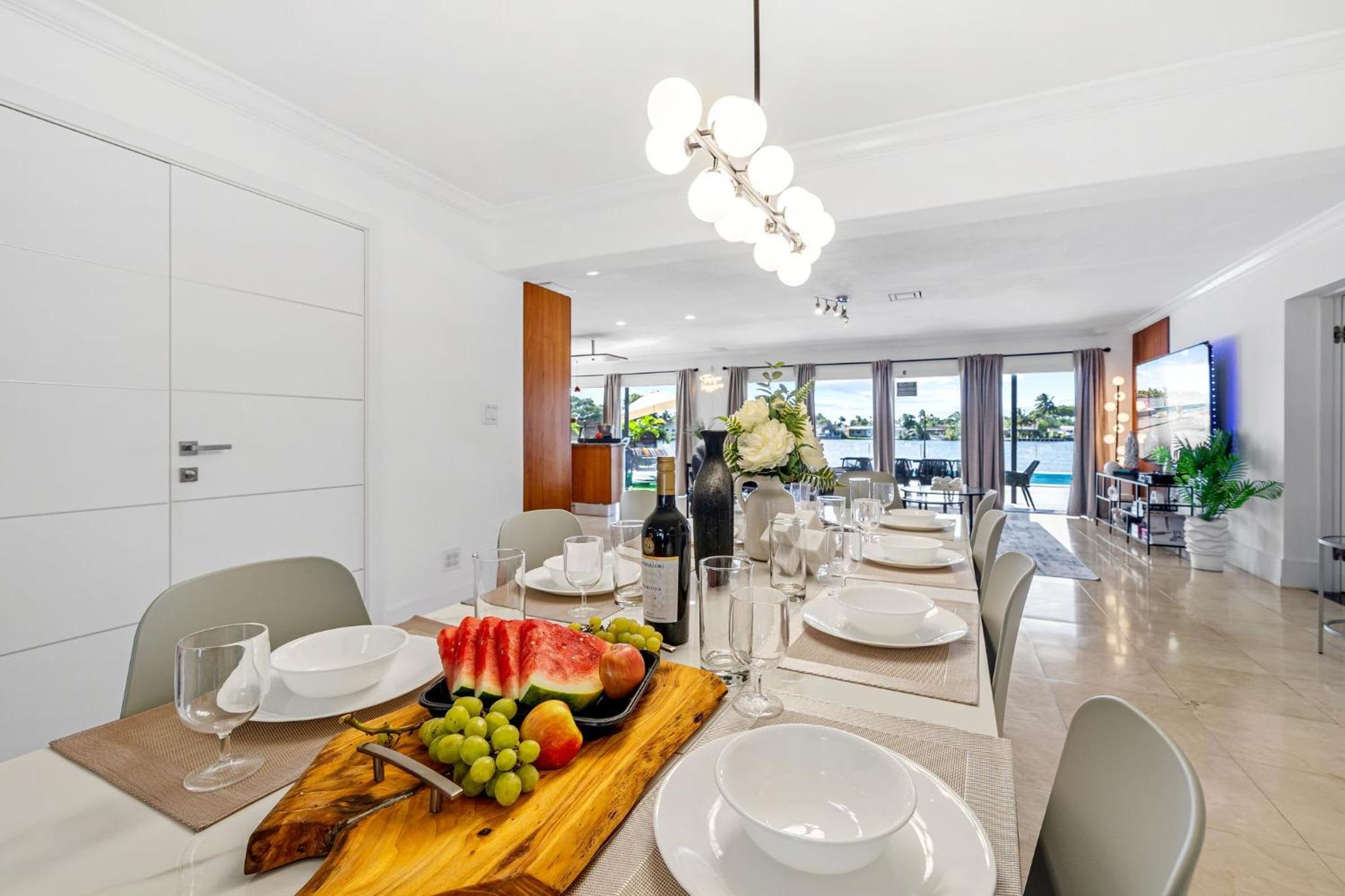 Miami Lakefront Paradise Heated Pool 5 Beds
