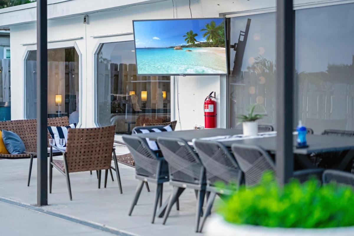 Miami Lakefront Paradise Heated Pool 5 Beds