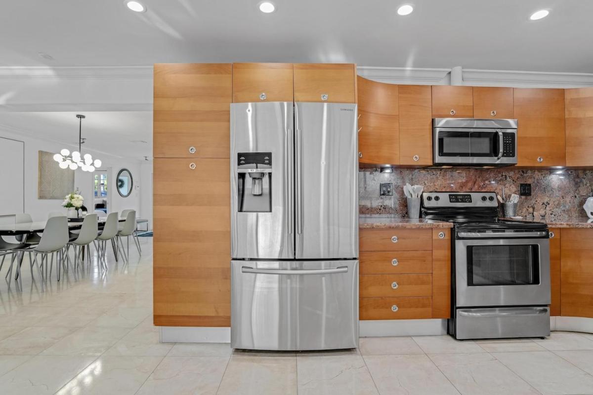 Miami Lakefront Paradise Heated Pool 5 Beds