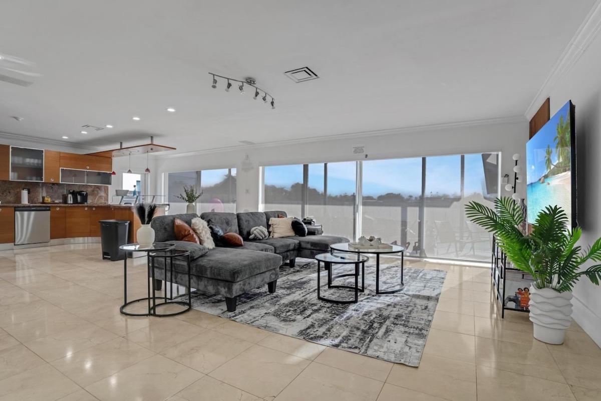 Miami Lakefront Paradise Heated Pool 5 Beds