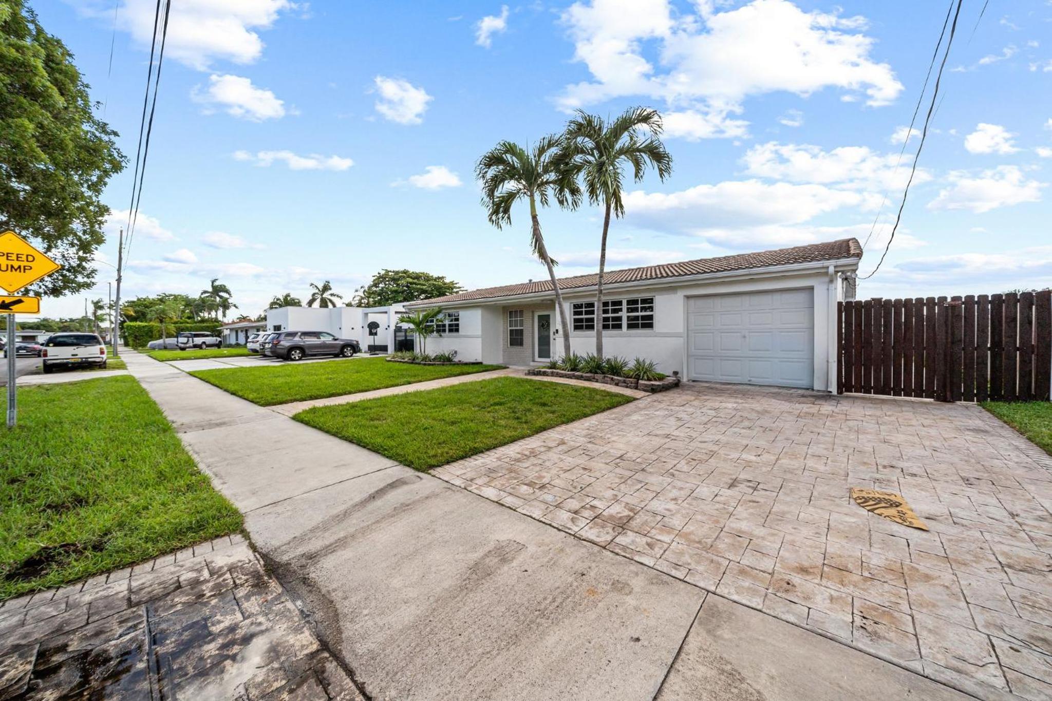 Miami Lakefront Paradise Heated Pool 5 Beds