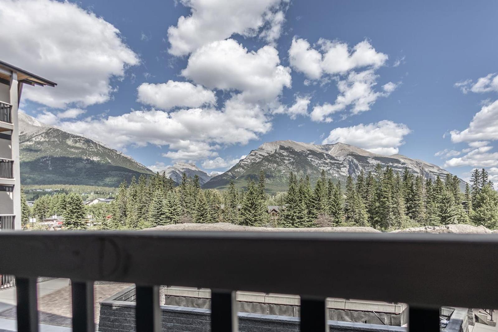 New 1Bd Luxe King Suite with Superb Mtn View