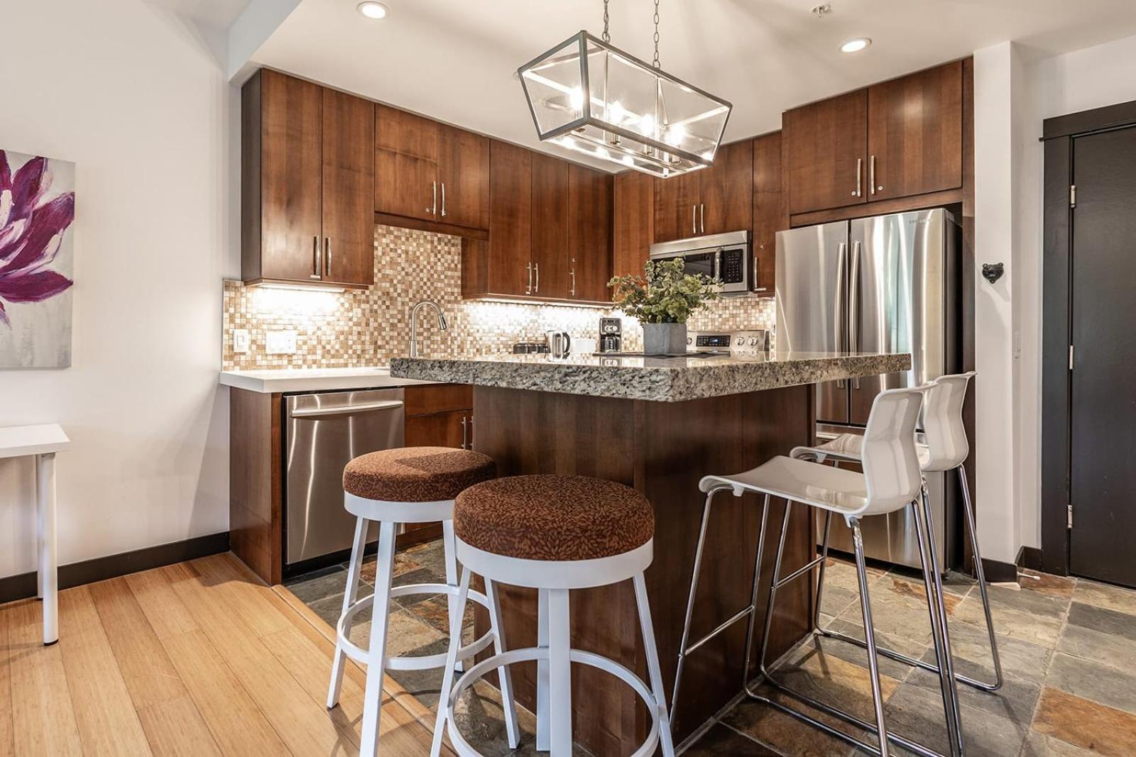 Stunning Silver Creek 1Br Mtn view penthouse