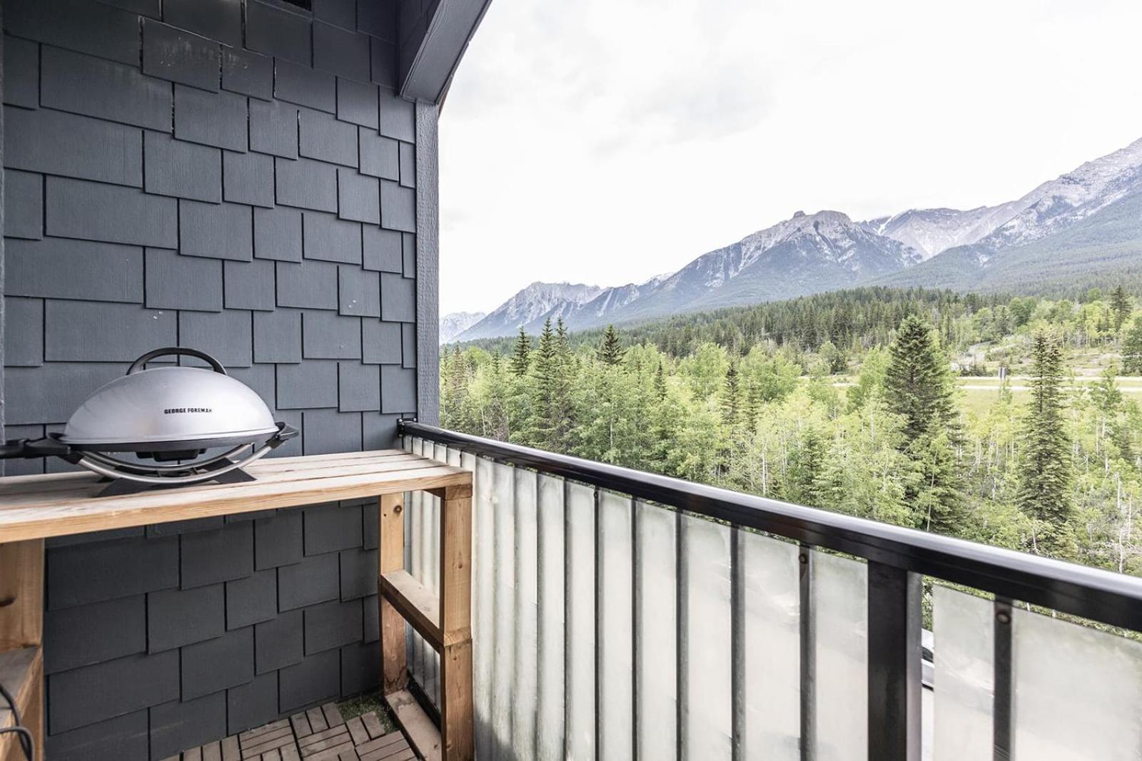 Stunning Silver Creek 1Br Mtn view penthouse