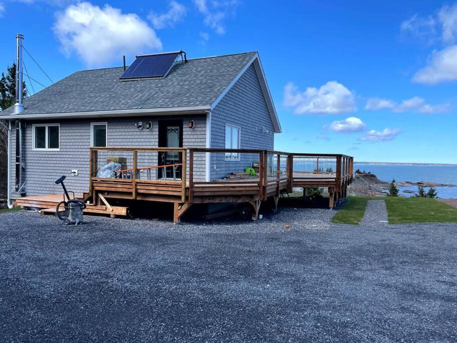Sinclair Island House on Cliff