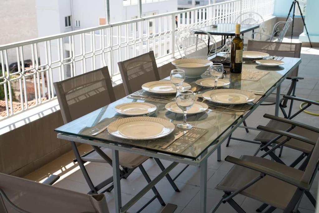 Penthouse archeol musiem, 3BDR, big balcony, wifi 200 mbps fiber