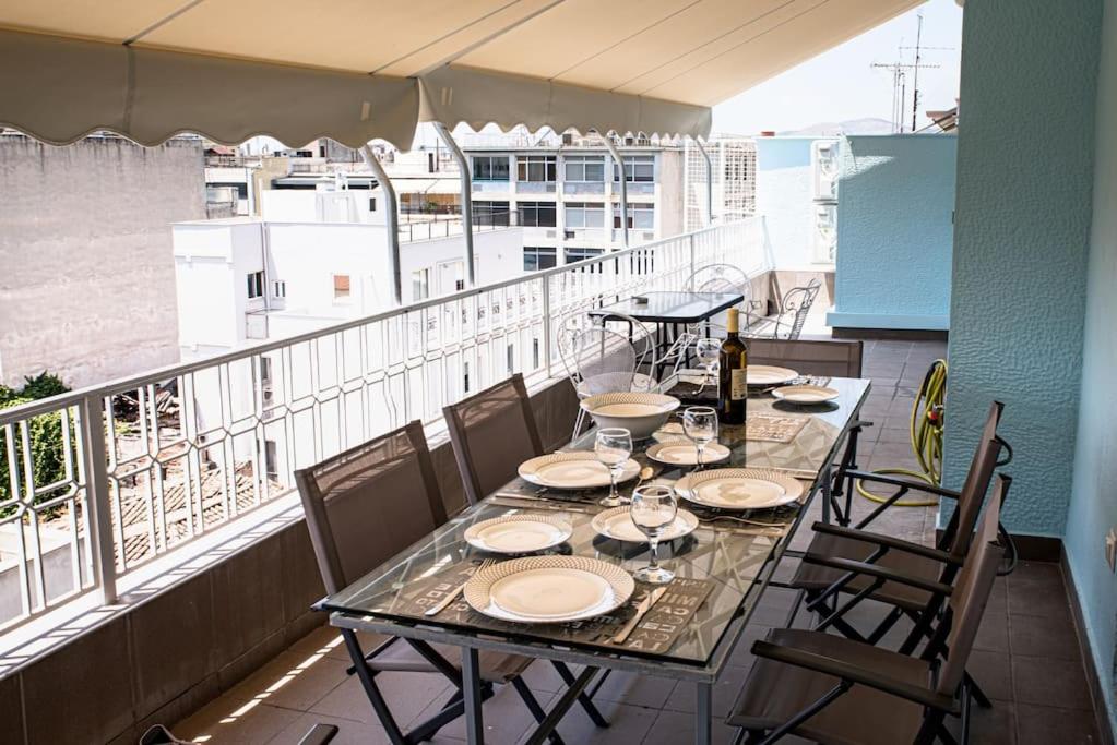 Penthouse archeol musiem, 3BDR, big balcony, wifi 200 mbps fiber
