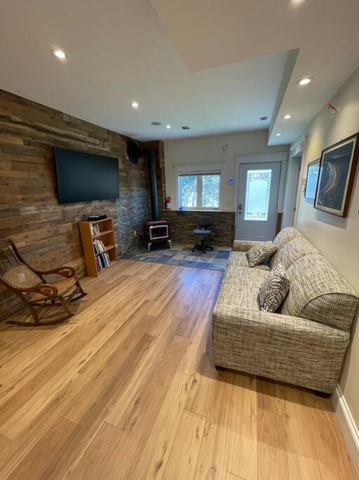 Sinclair Island House on Cliff