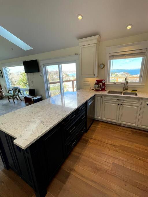 Sinclair Island House on Cliff