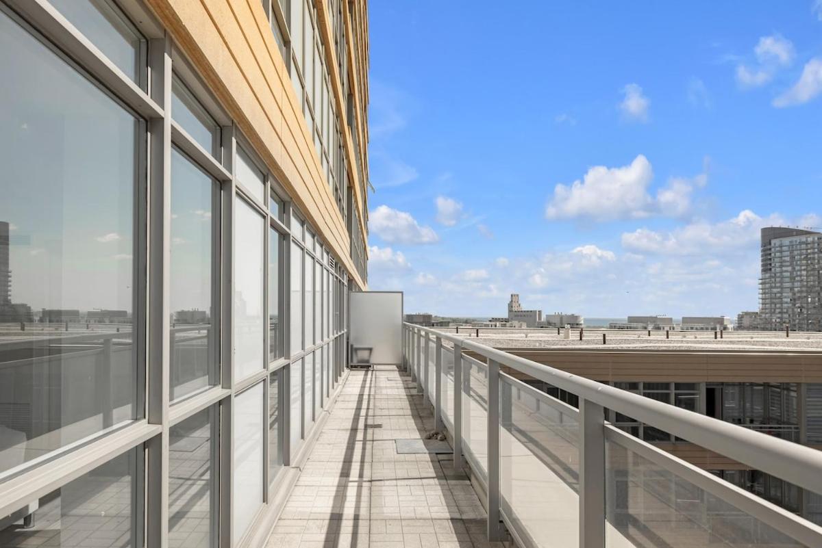 Gem Wrap-Around Balcony & Free Parking