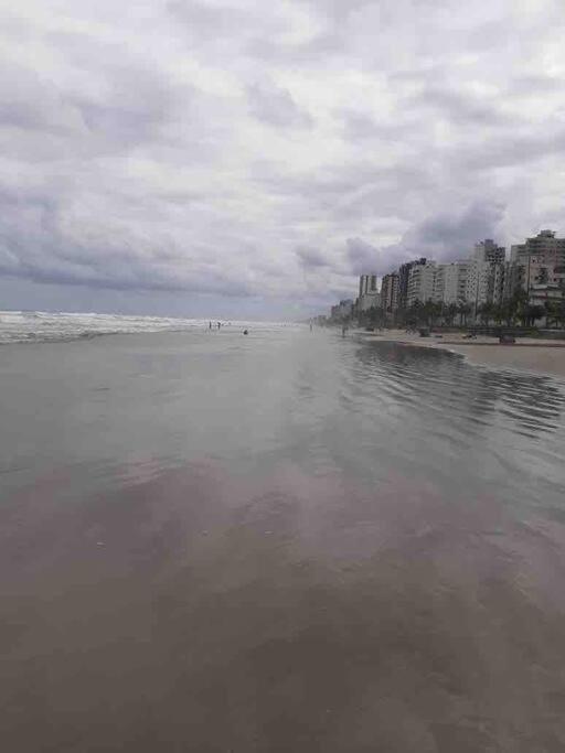 Apartamento à 100 metros da praia!