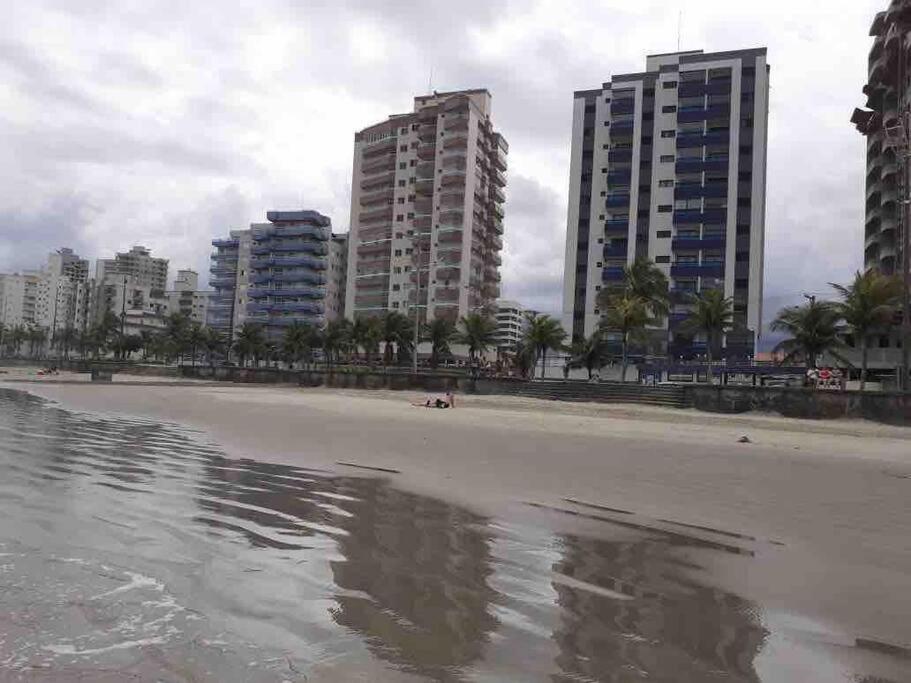 Apartamento à 100 metros da praia!