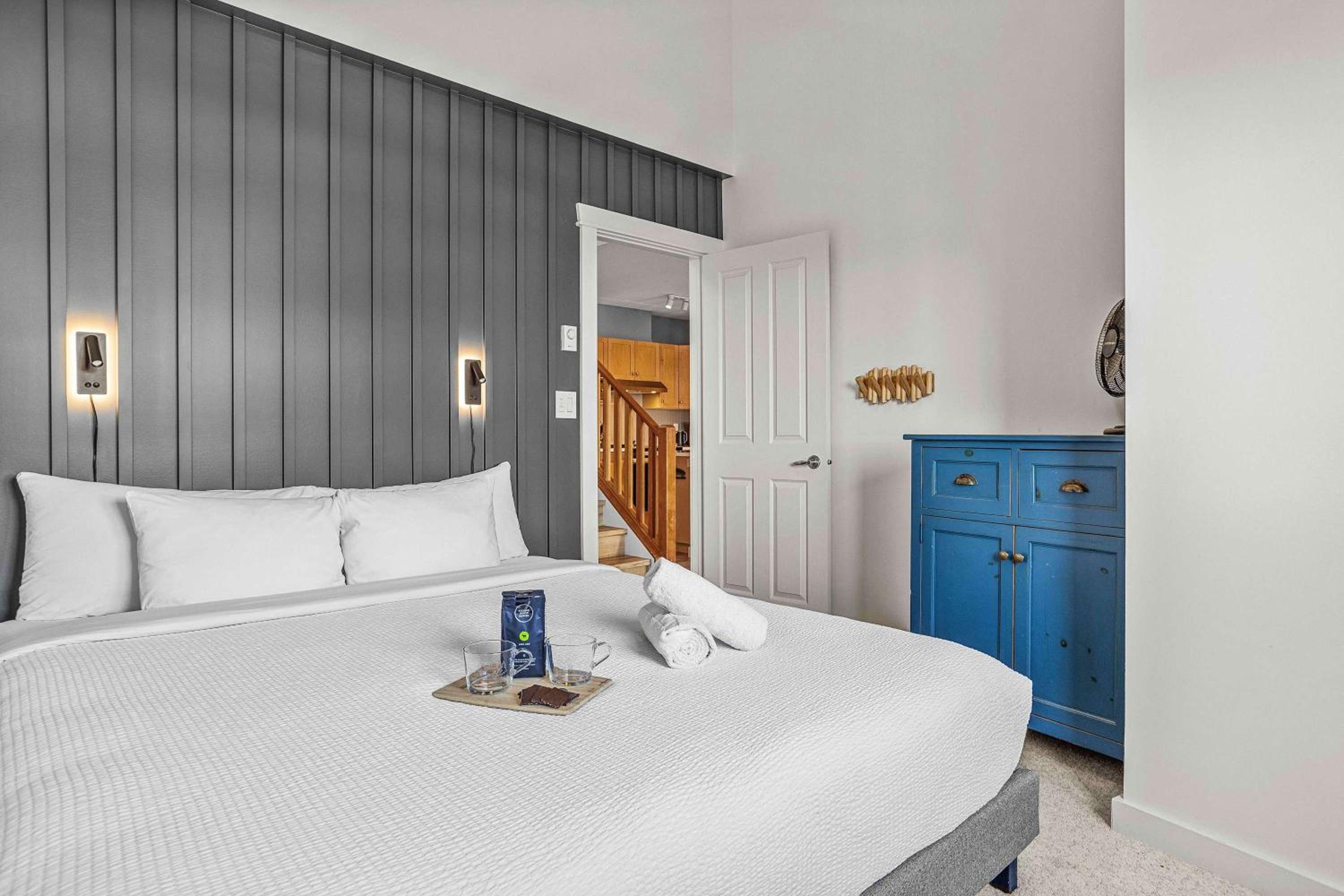 Freshly Remodeled - 2 King Beds- Breathtaking Views