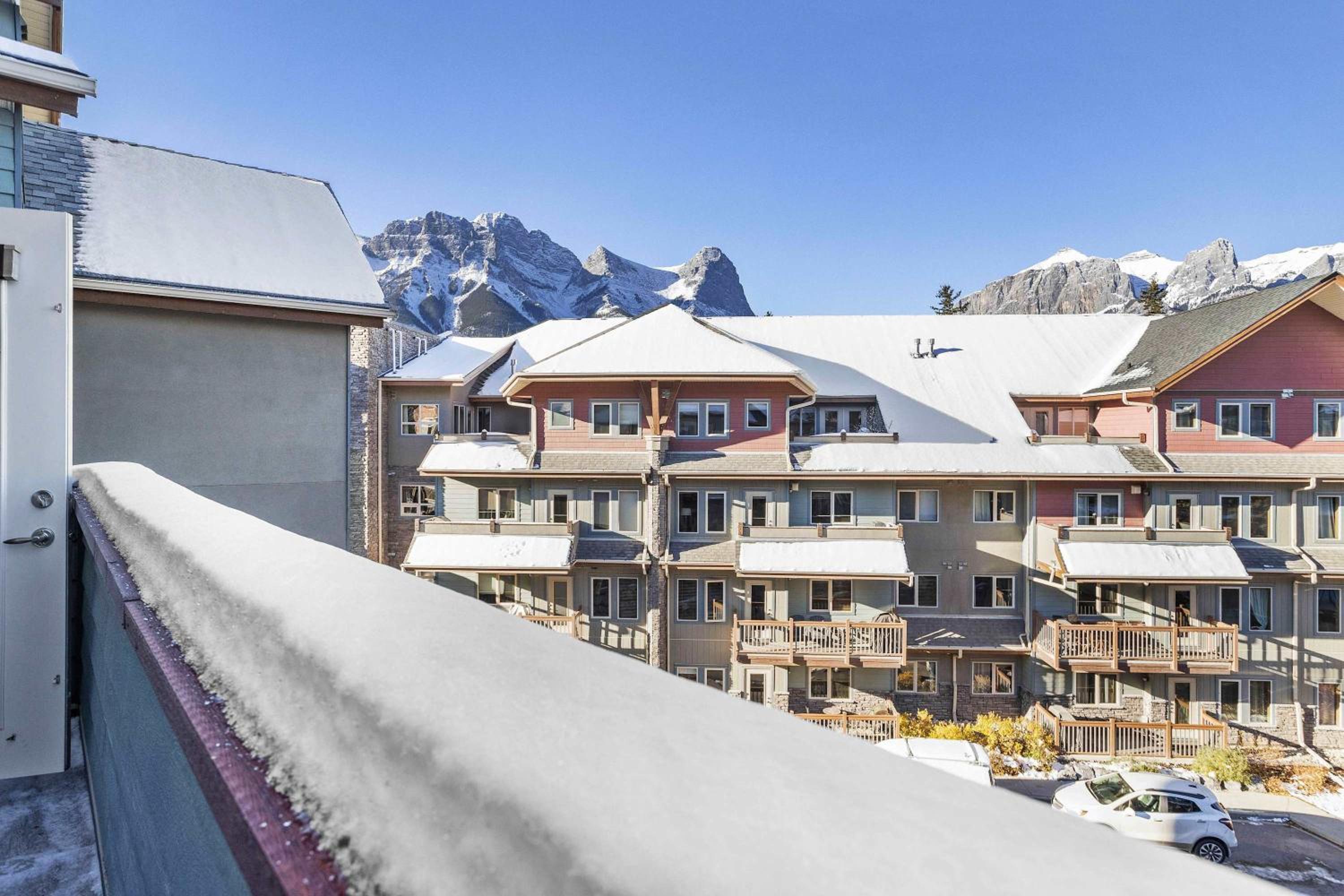 Freshly Remodeled - 2 King Beds- Breathtaking Views