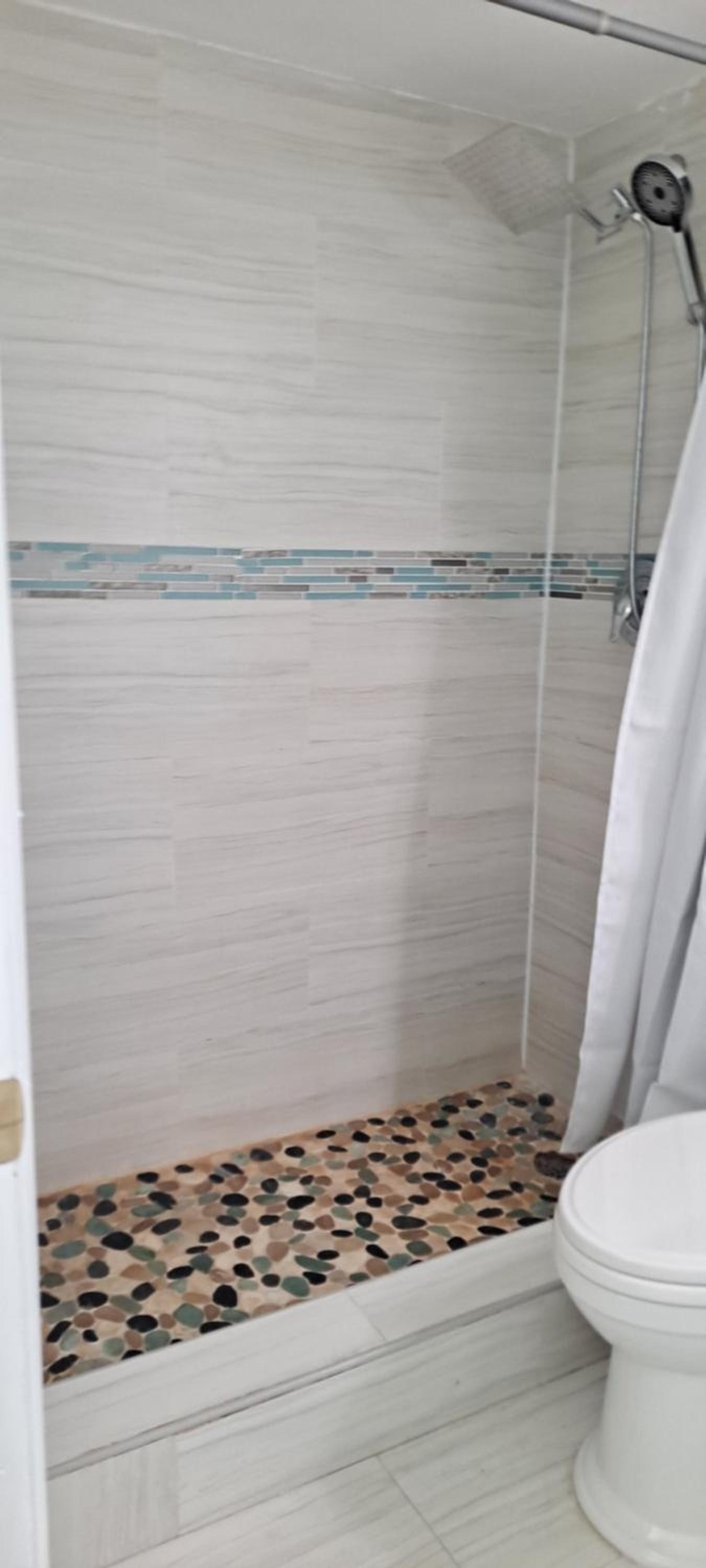 Newly Remodeled Luxury Beachfront 2-Bedroom Condo