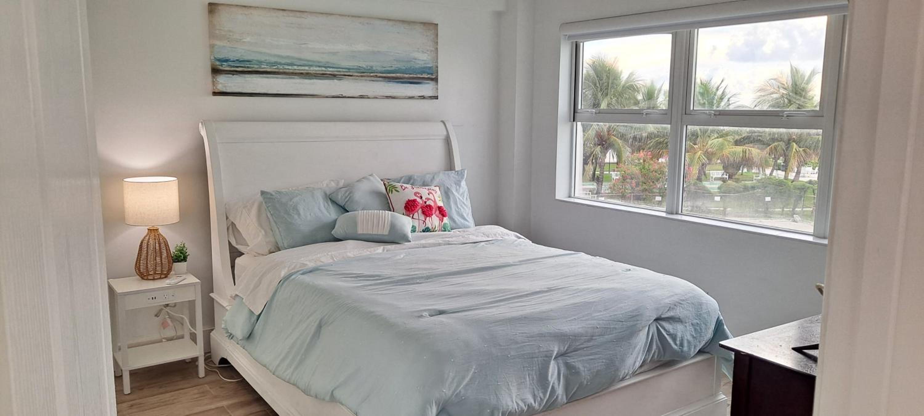 Newly Remodeled Luxury Beachfront 2-Bedroom Condo