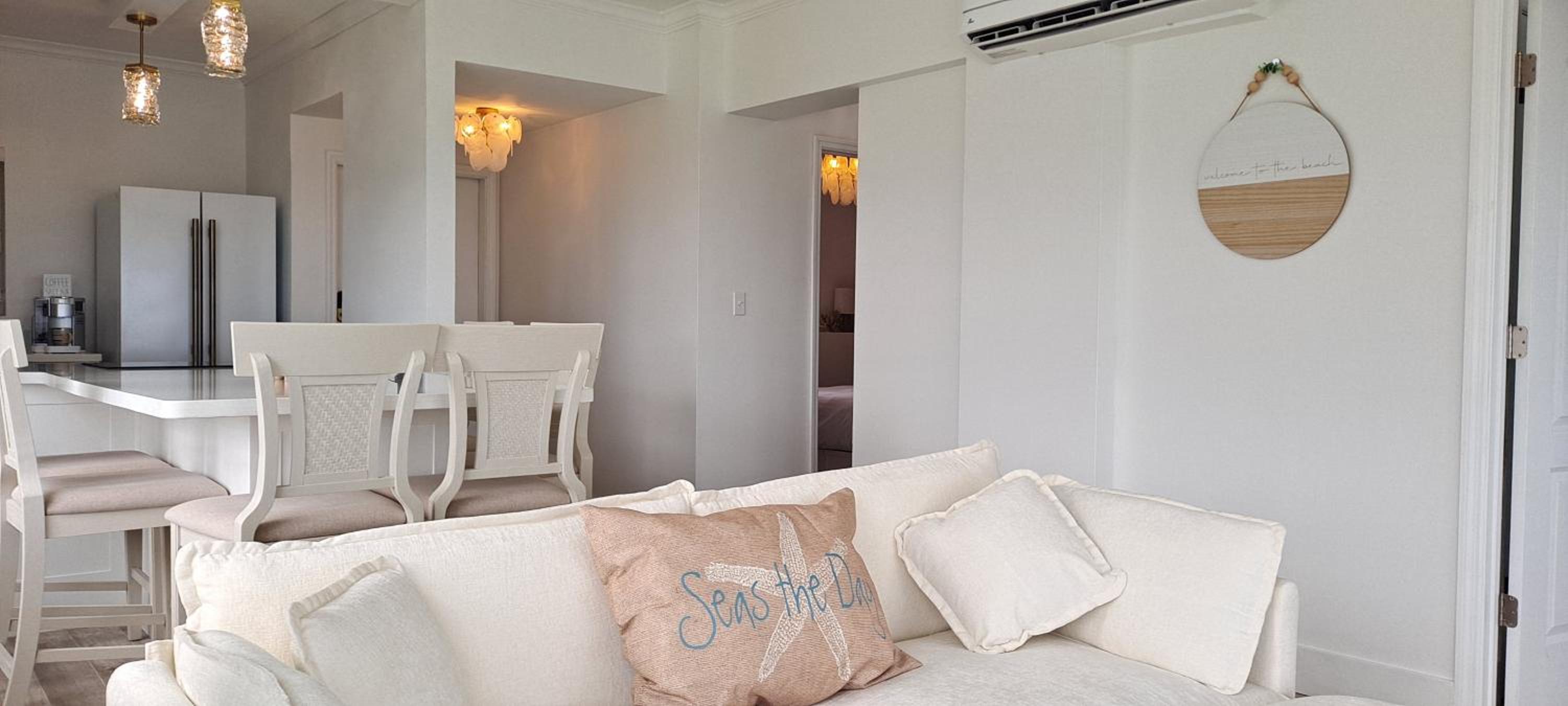 Newly Remodeled Luxury Beachfront 2-Bedroom Condo