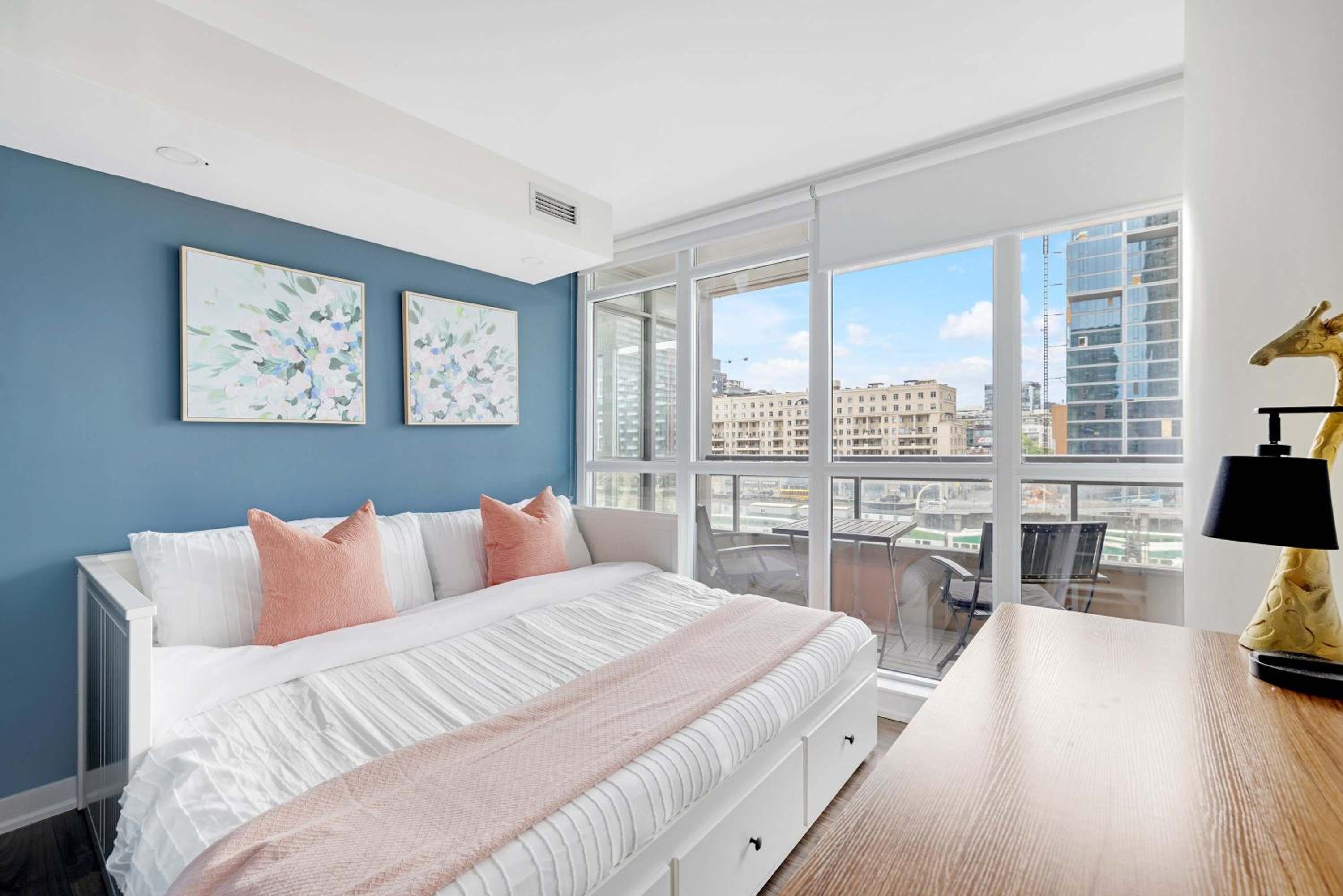 Downtown Oasis Top Location & Free Parking