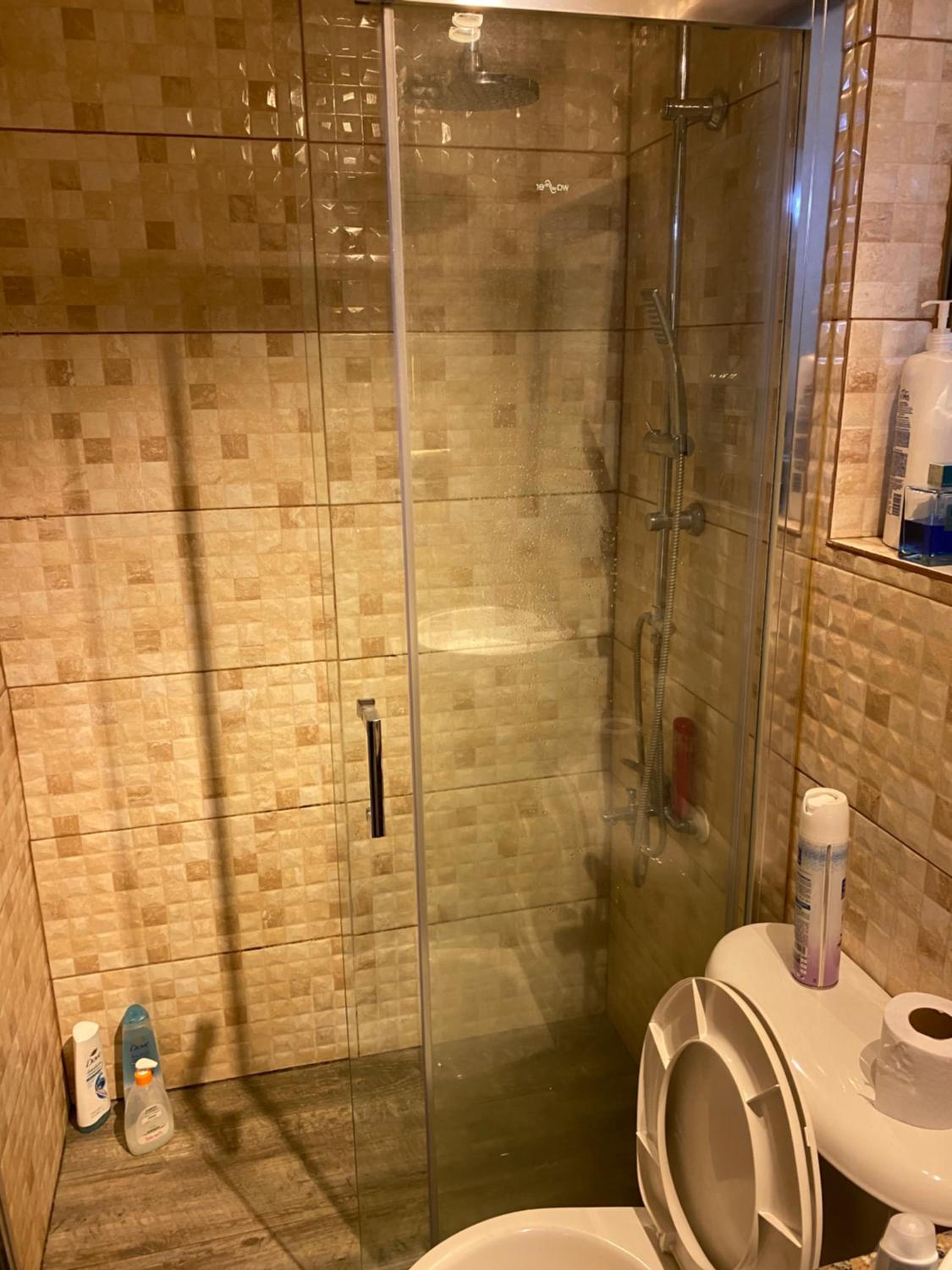 Habitación grande baño en suite privado