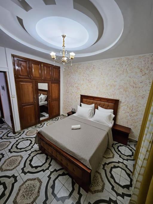 JTK Résidence - Appartement Meublé Gold BiyemAssi